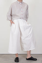 model wearing  apuntob (a.b) wide trousers meringue