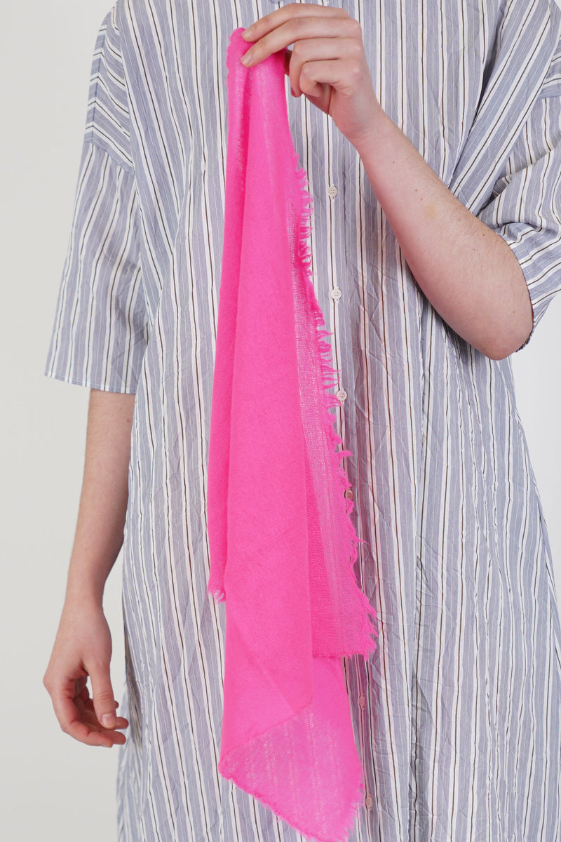small cashmere stole raspberry fluo p2049/ts953