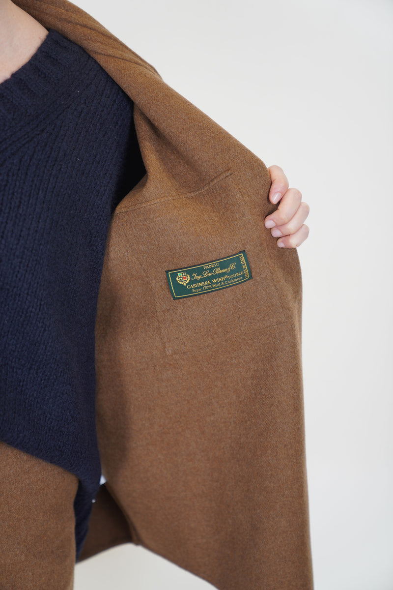detail view of asciari shirt cruz wool cashmere brown Loro Piana wool and cashmere double material