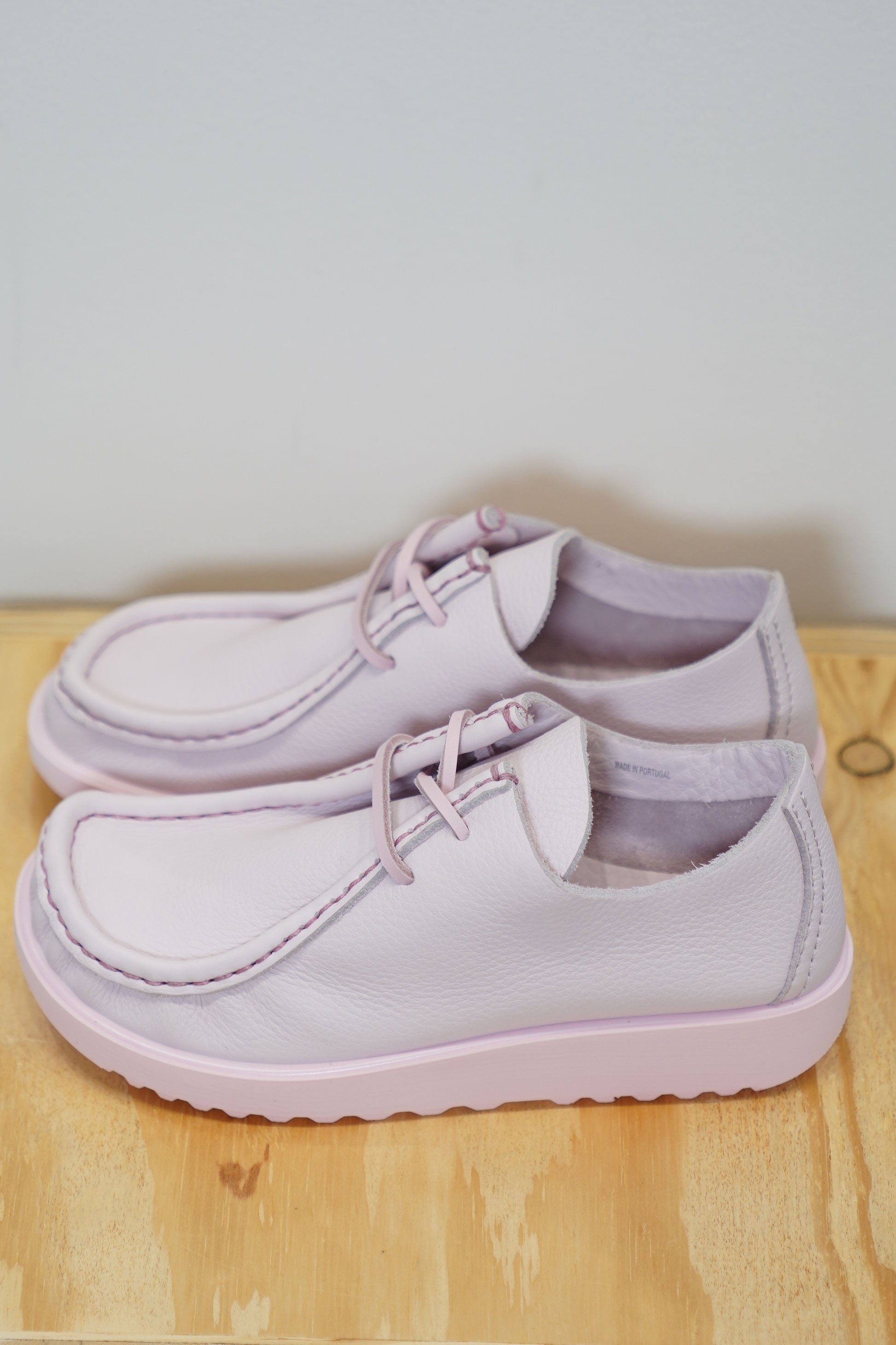 joke lace shoes barely pink