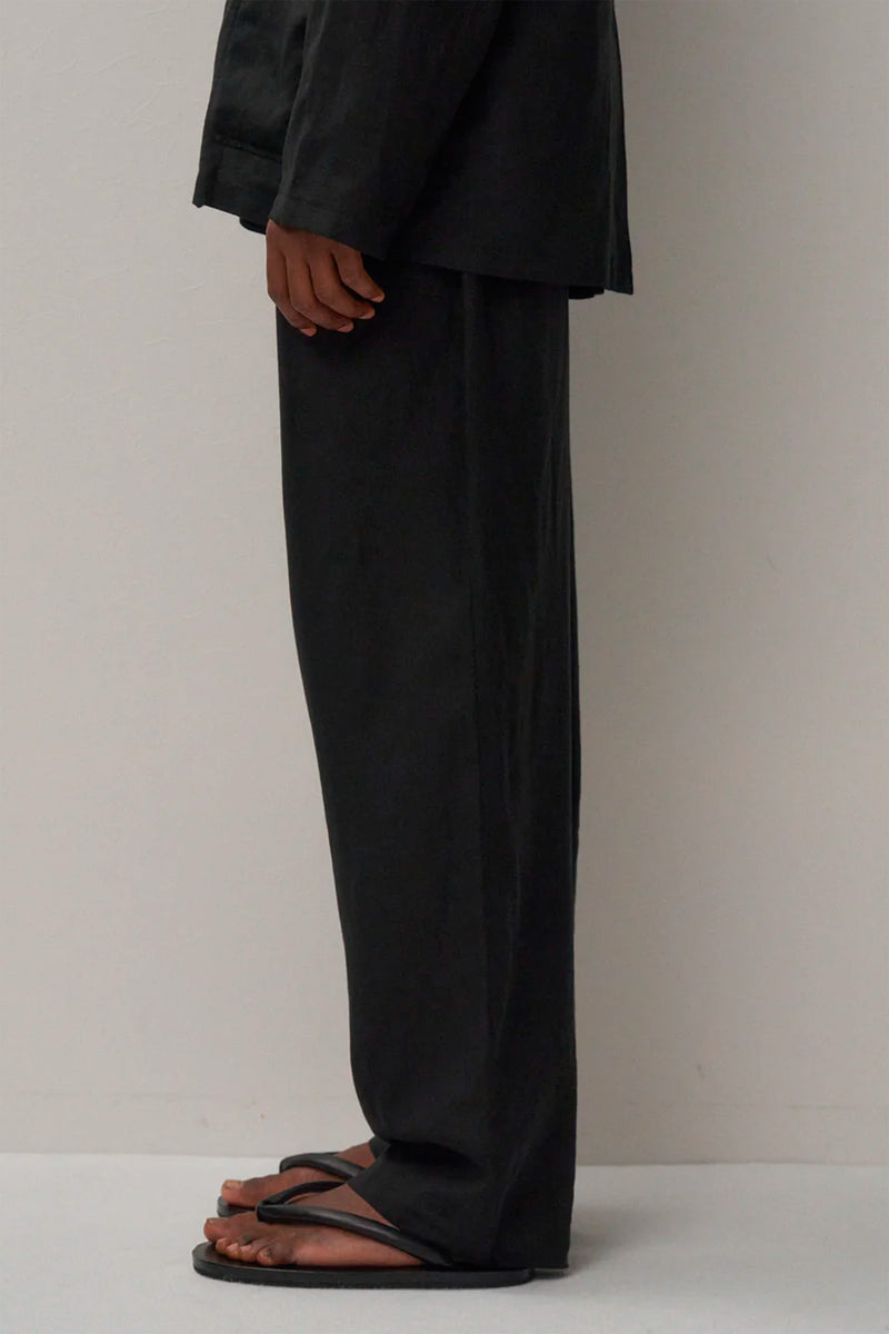 loose fit pants black