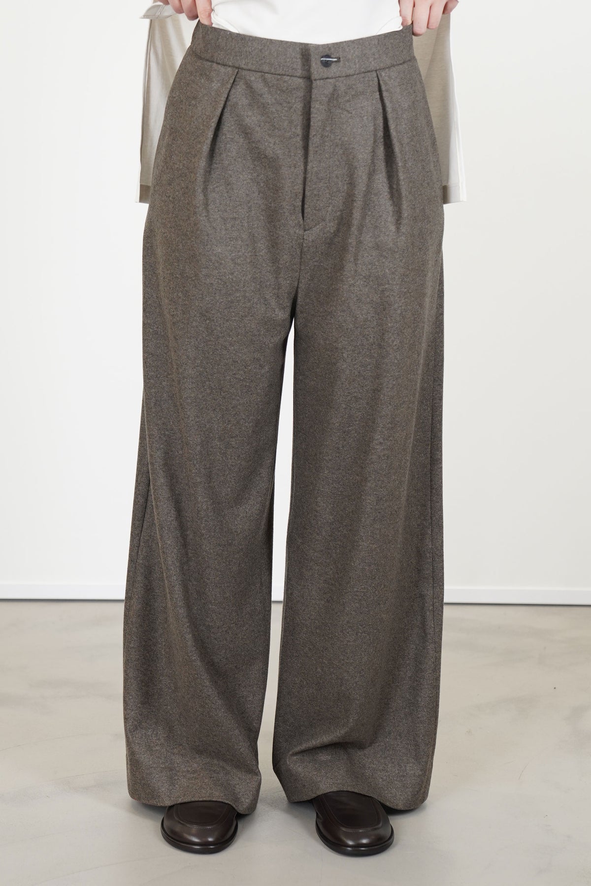 loose fit wool pants mocha