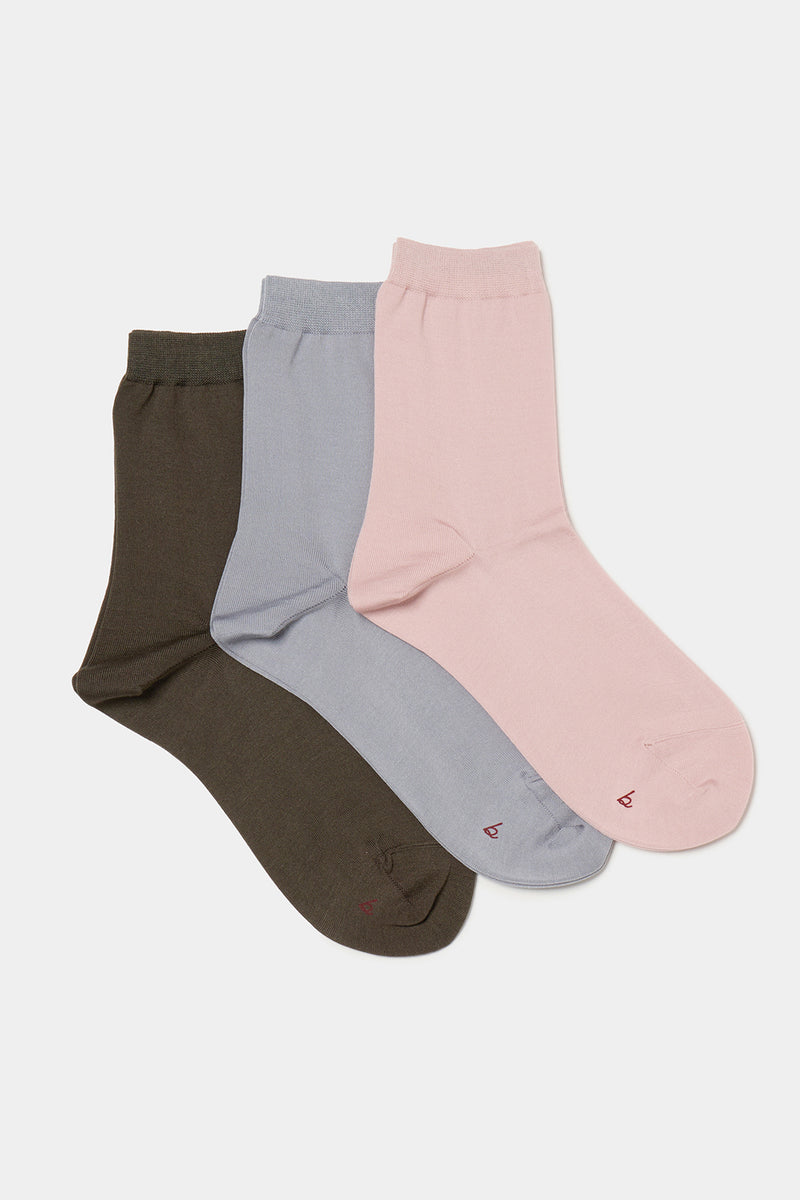 3 pair of colors socks porch