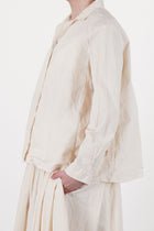 side view of bergfabel jenny shirt off-white relaxed, loose silhouette 