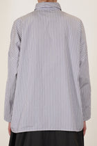 back view of bergfabel tina shirt stripes boxy cut and loose fit