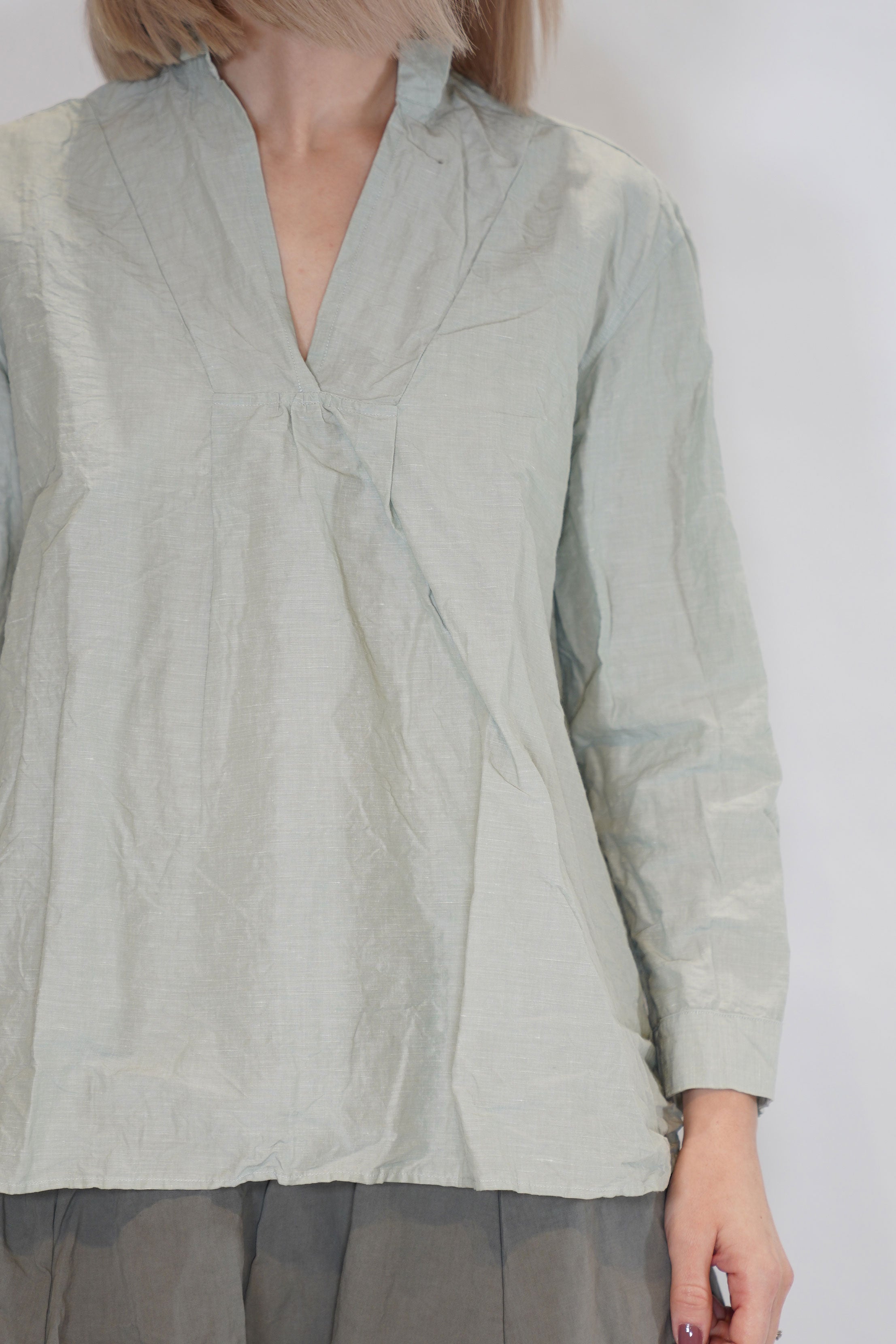 vera shirt sage cotton linen