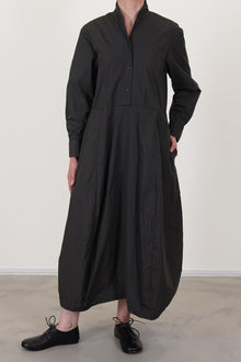 bergfabel letty dress moss long sleeve dress with a stand collar detail.