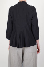 back view of bergfabel ada shirt black slim fit and sculptural pleat