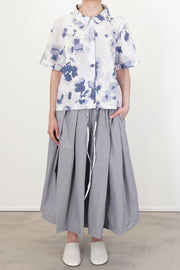 model wearing bergfabel alma shirt blooms minimalist everyday style
