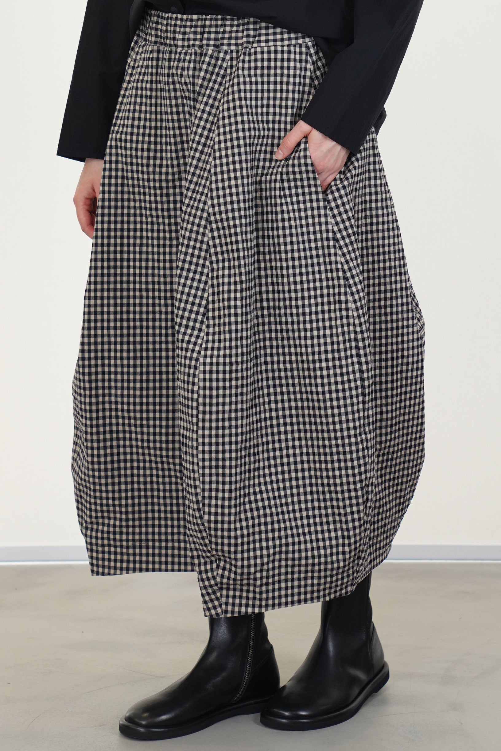 carla skirt check