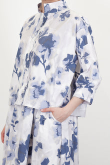 model wearing bergfabel claudia shirt blooms