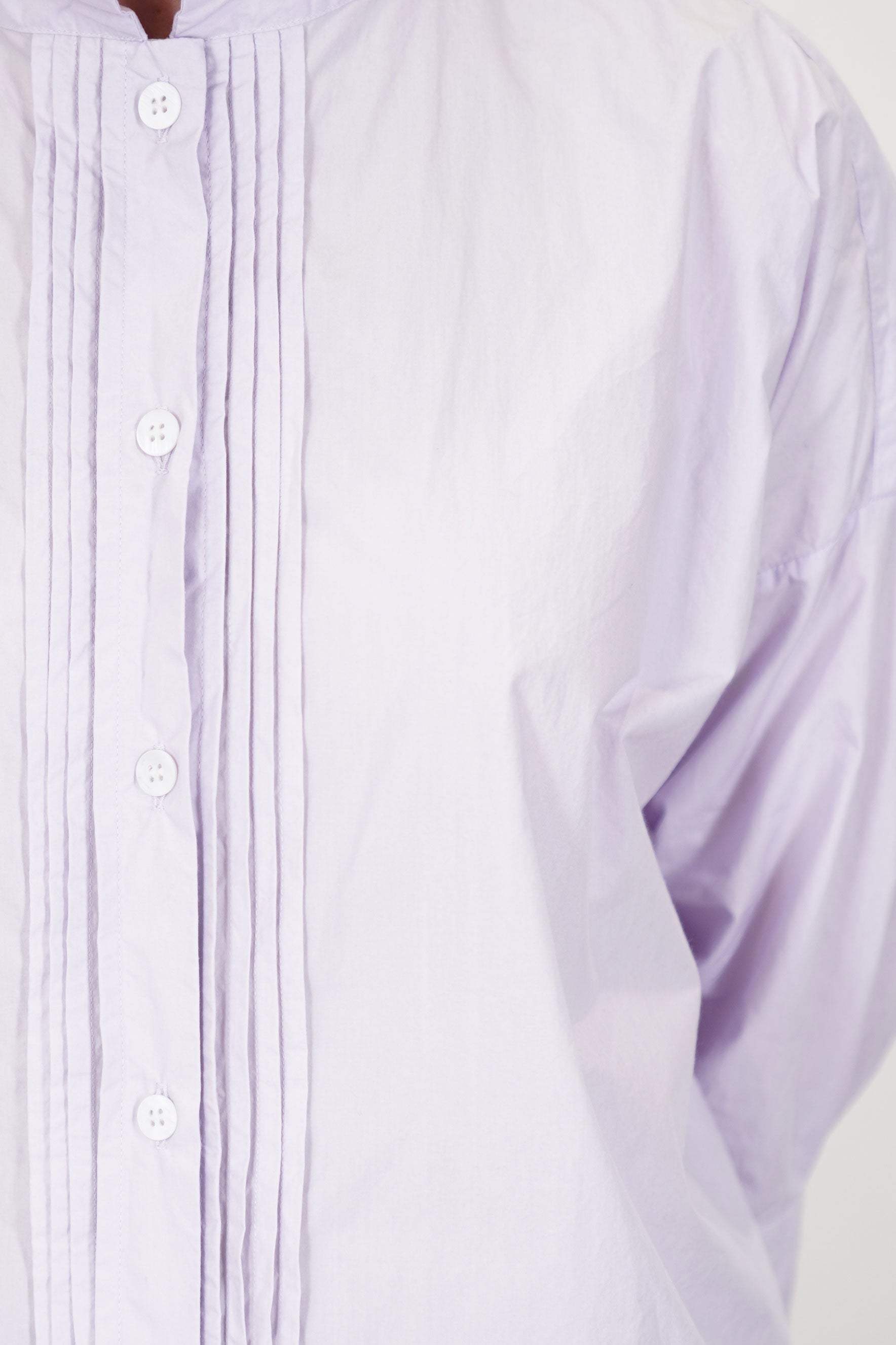 close up of bergfabel claudia shirt peony front tyrol pleat details