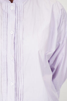 close up of bergfabel claudia shirt peony front tyrol pleat details