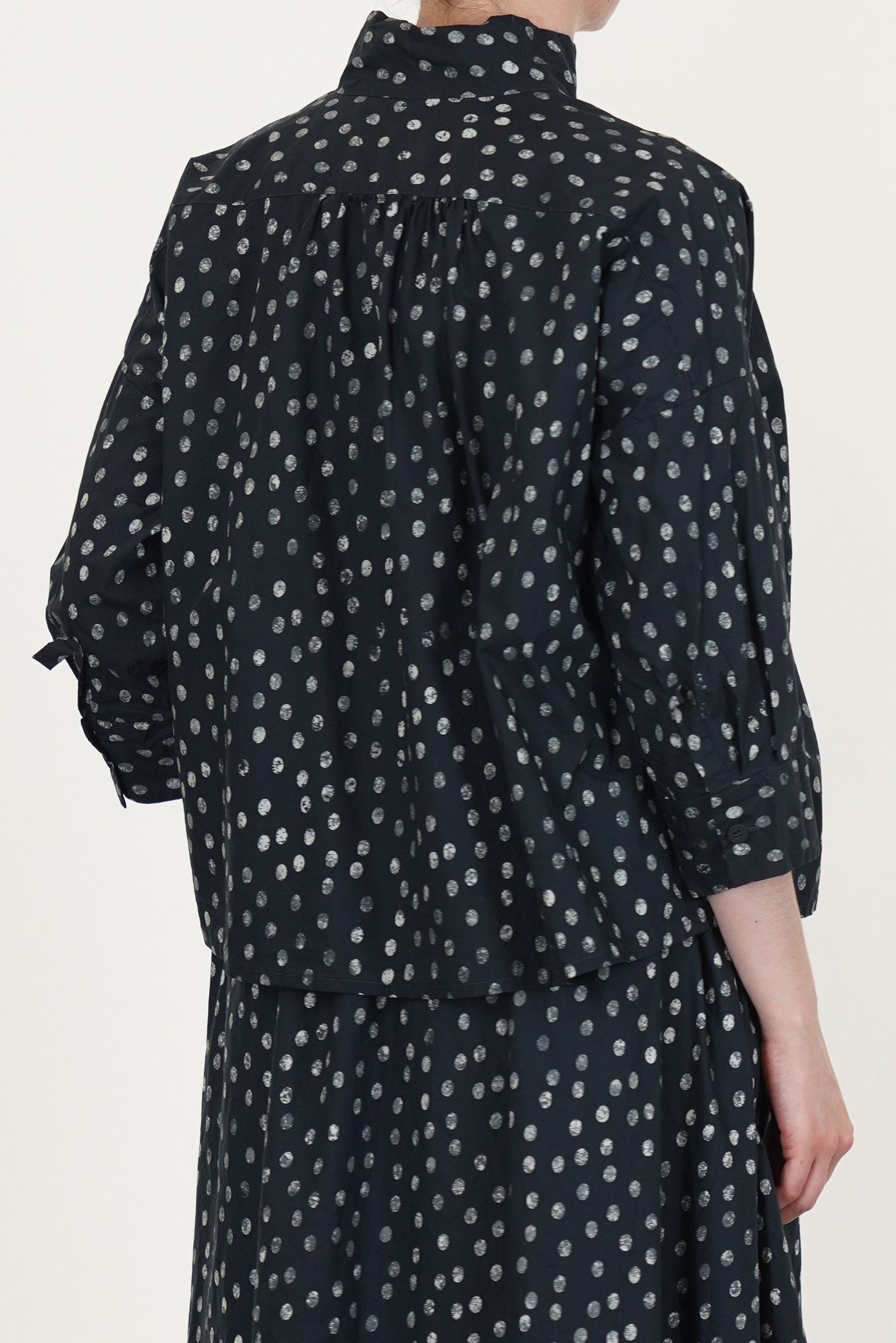 claudia shirt pois