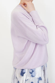 profile view of bergabel rina pullover peony long ribbed cuff detail