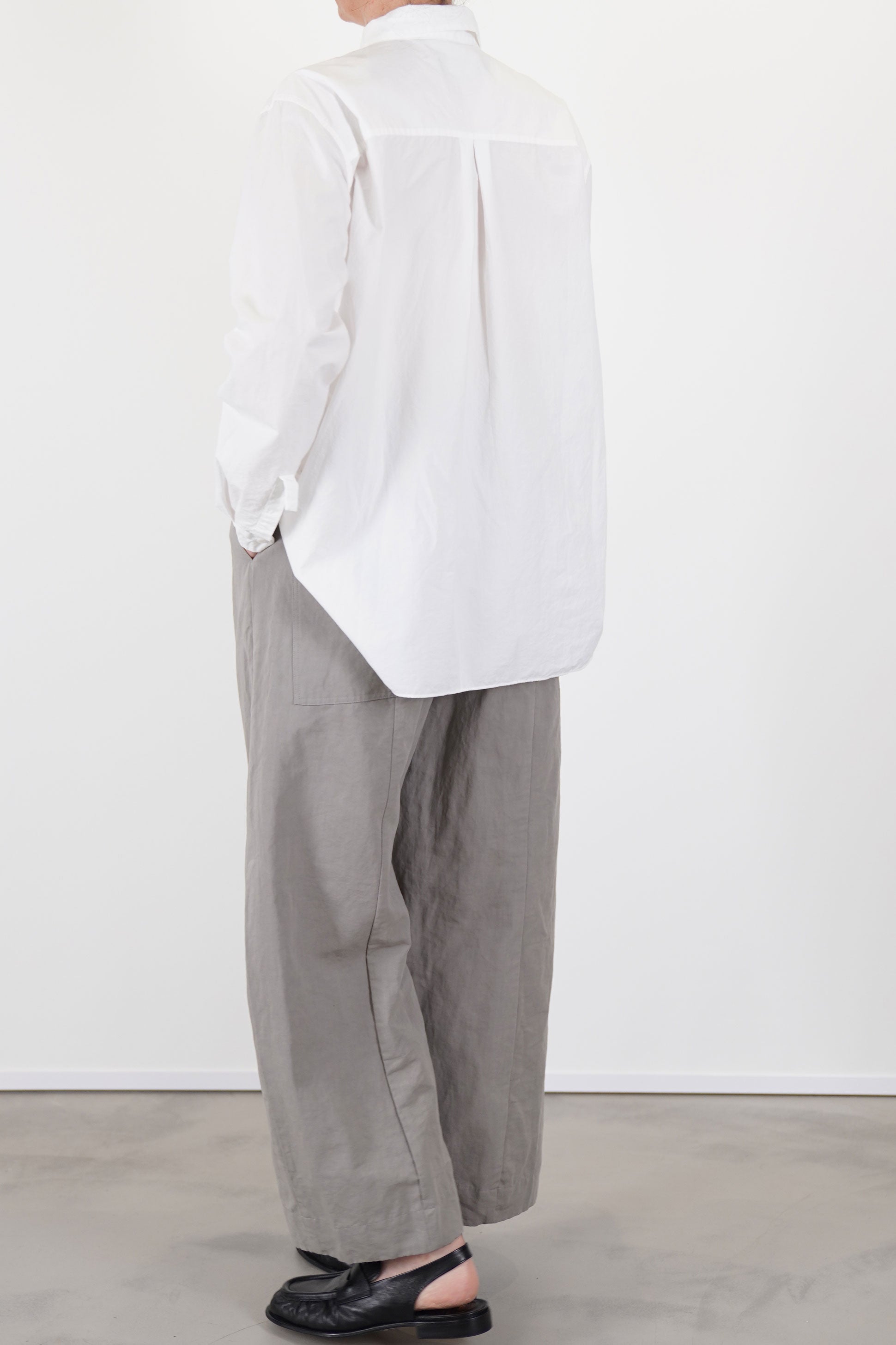 bergfabel sandra cotton linen pants grey | carrousel the store