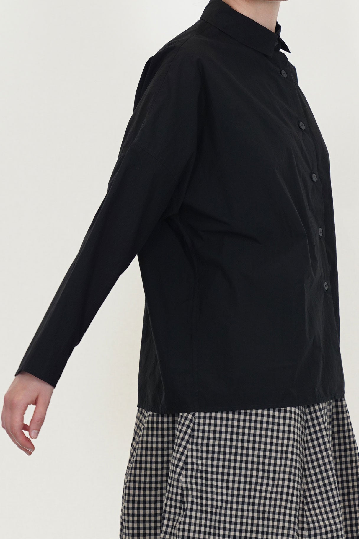 tina shirt black