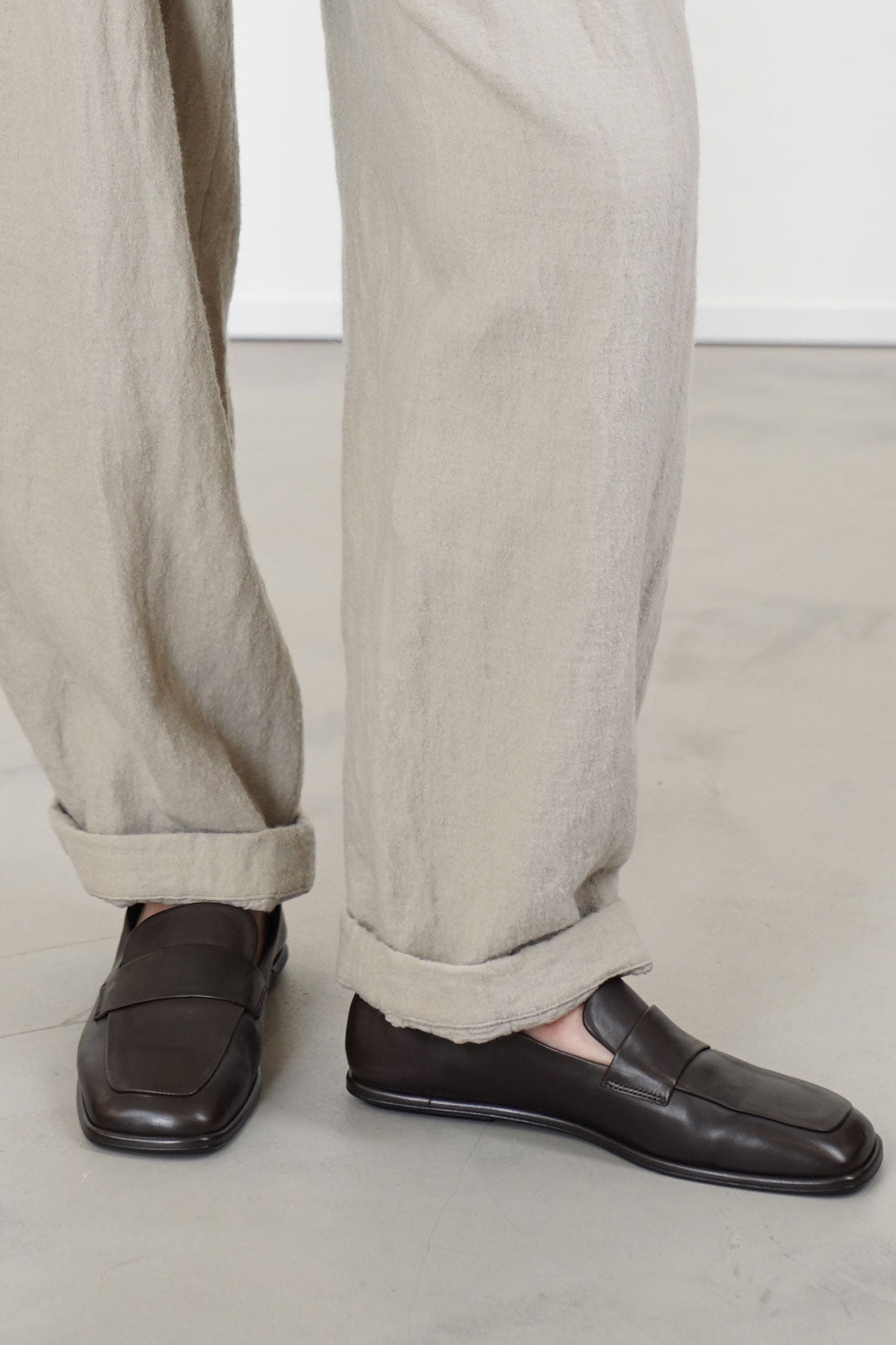 pleated pants shrink double face light beige