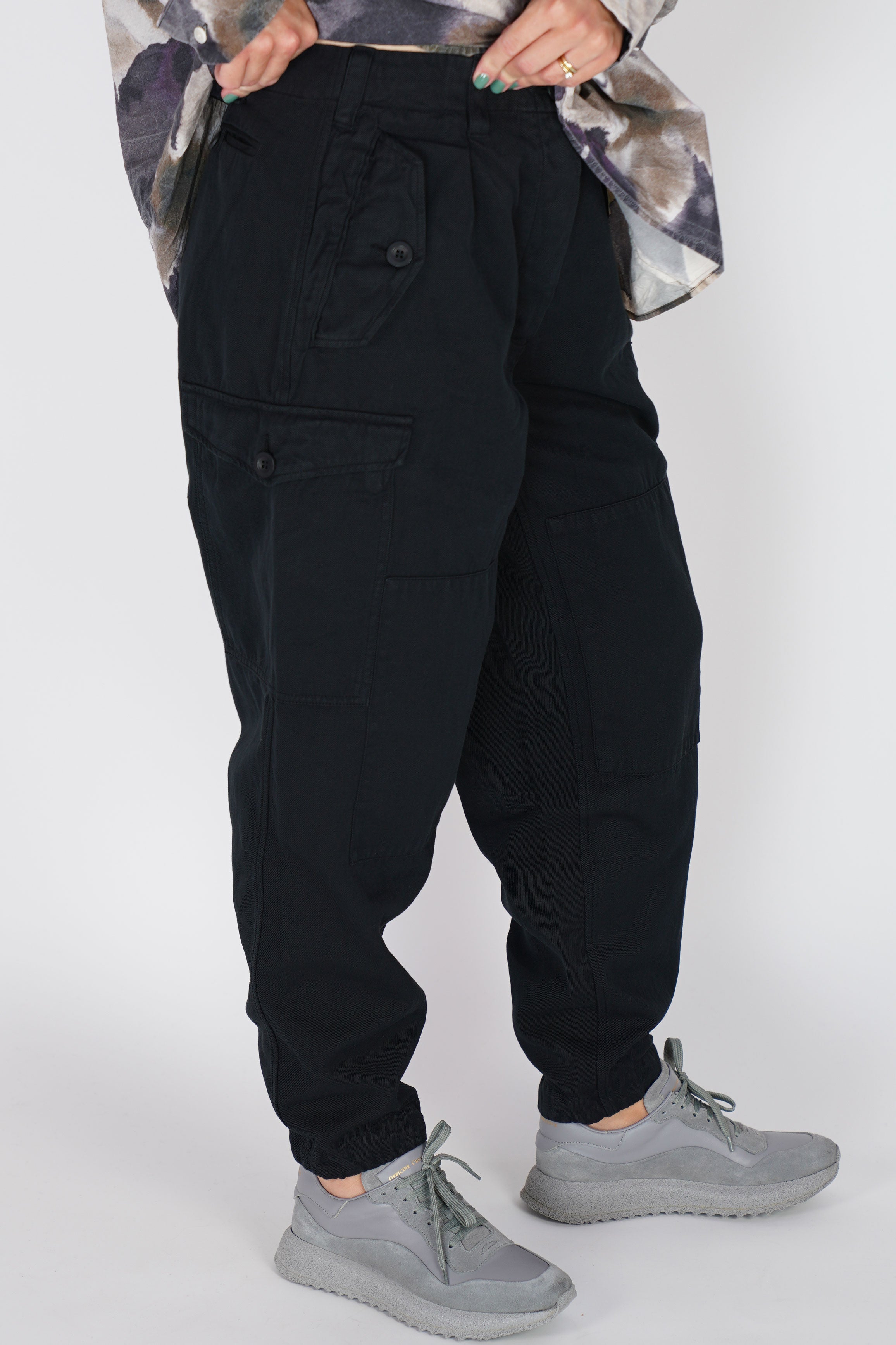 casey casey mupo pant black 23fp222 | carrousel the store