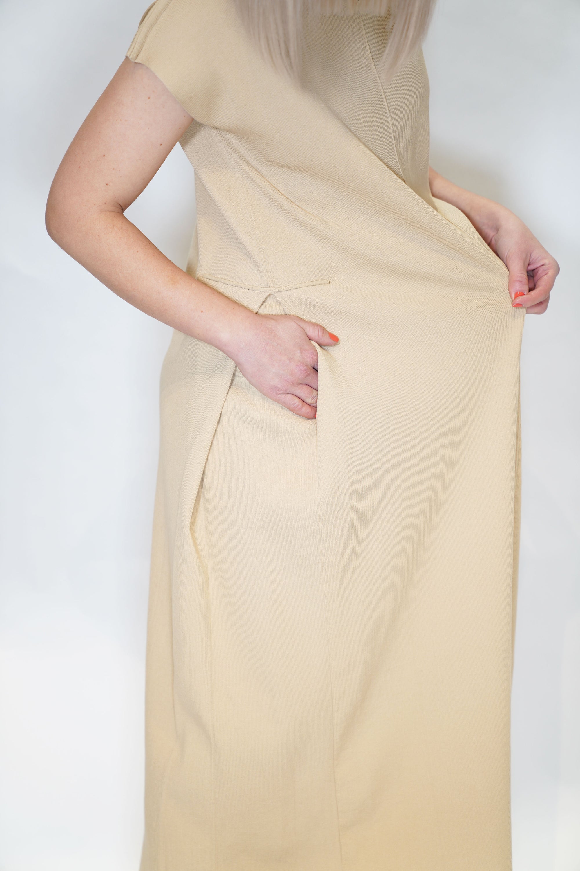 coste 2/2 dress almond 24fk017