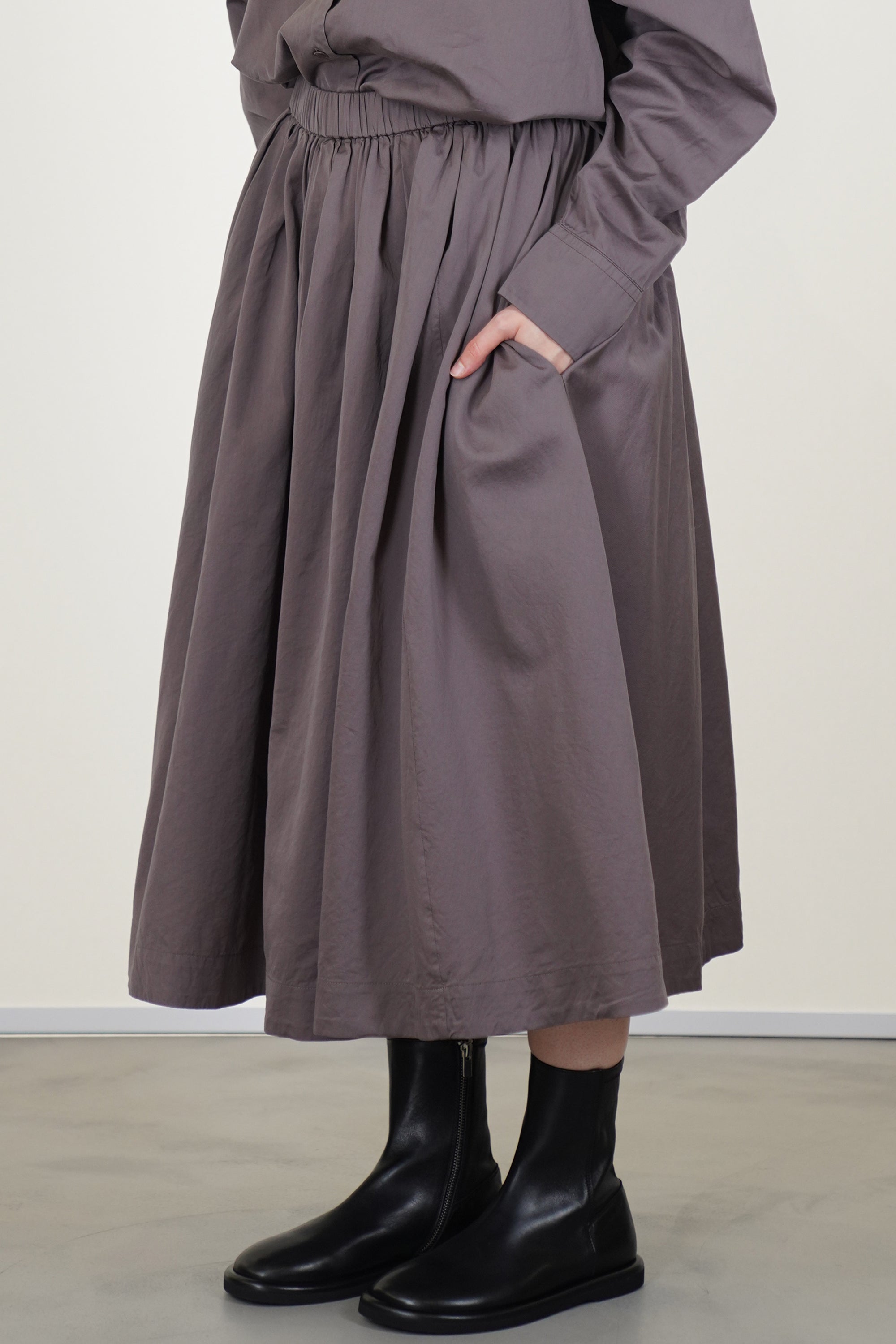 bb pleat skirt cotton silk clay