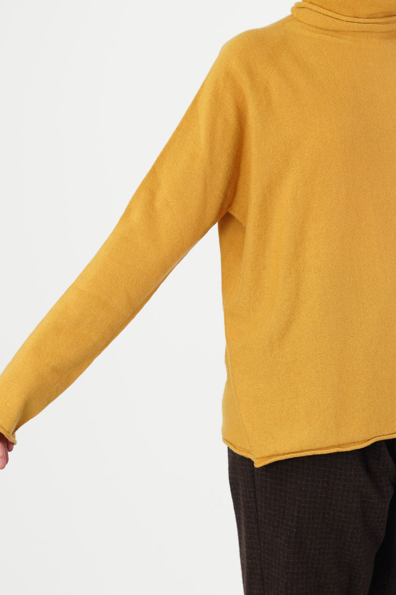 chimney seamless jumper cashmere gold