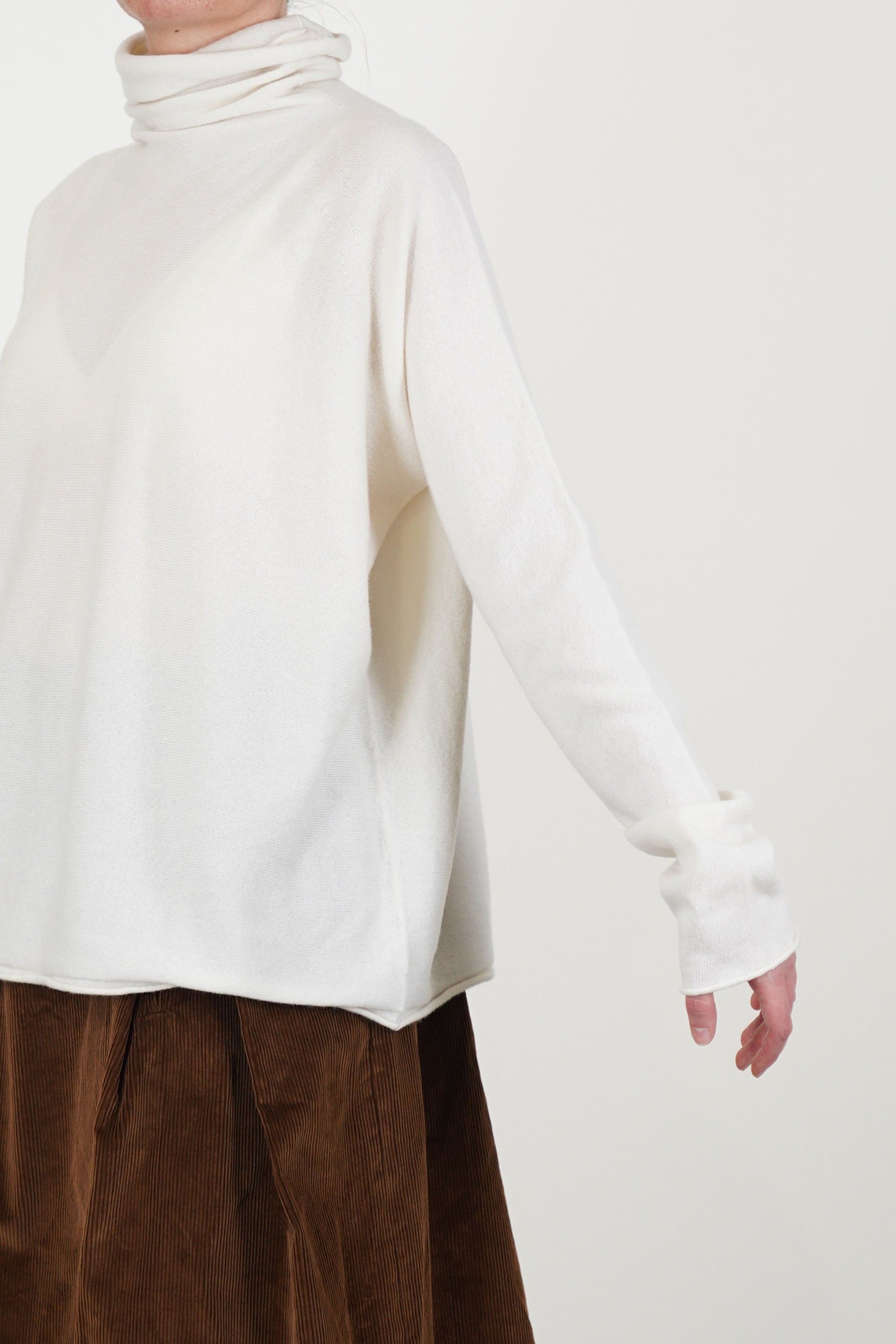 chimney seamless jumper cashmere porcelain