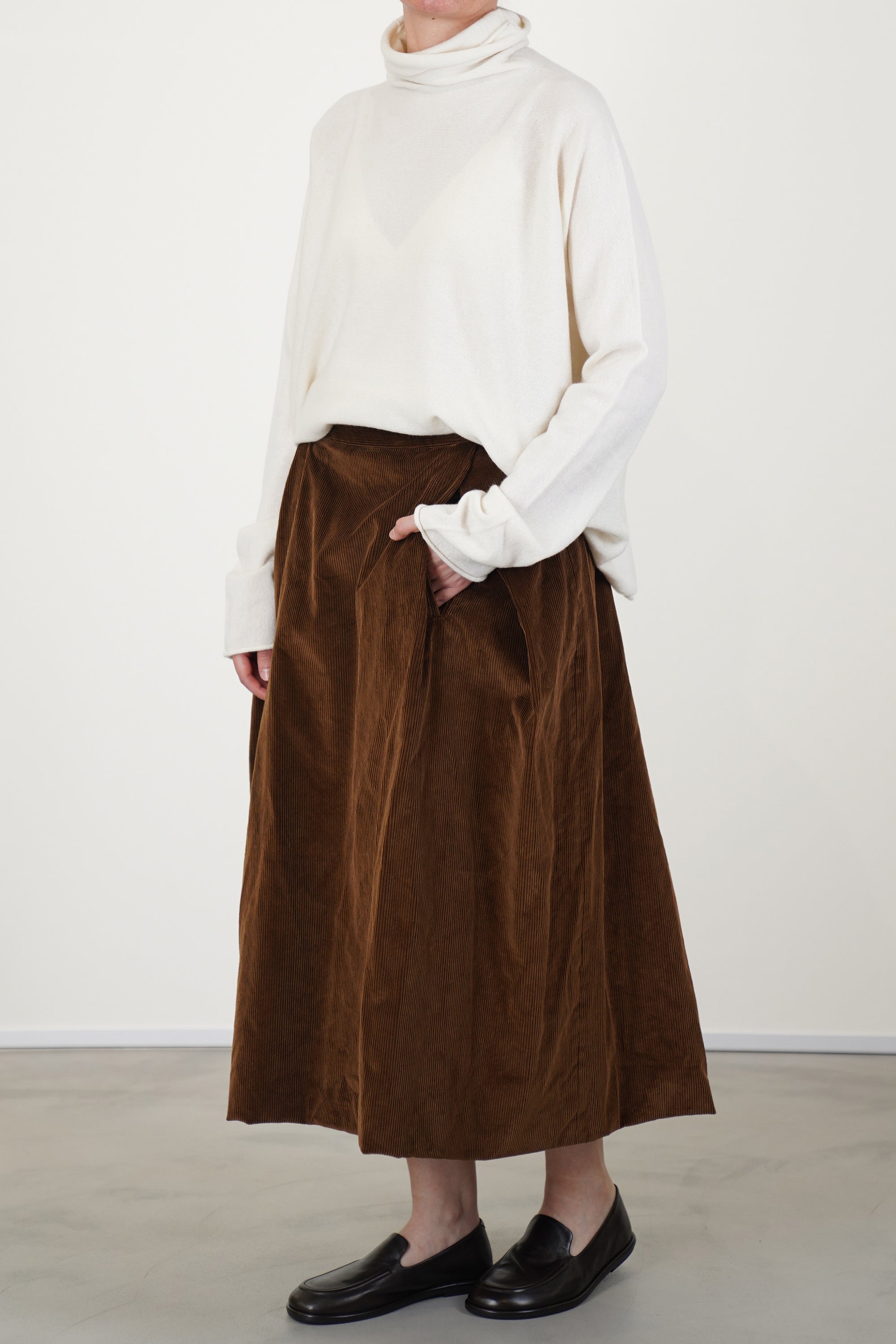 moon skirt cord tan