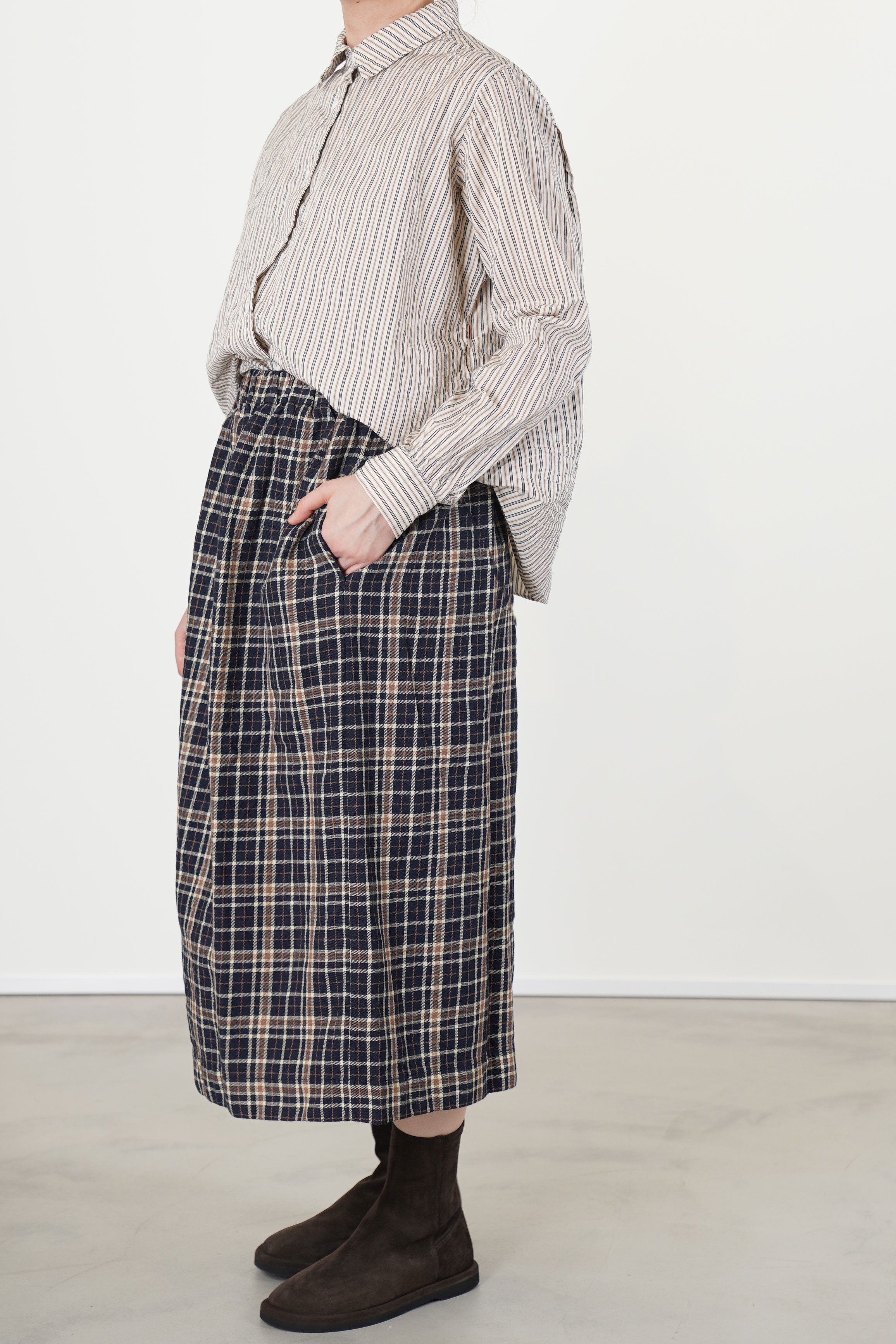 simple skirt check