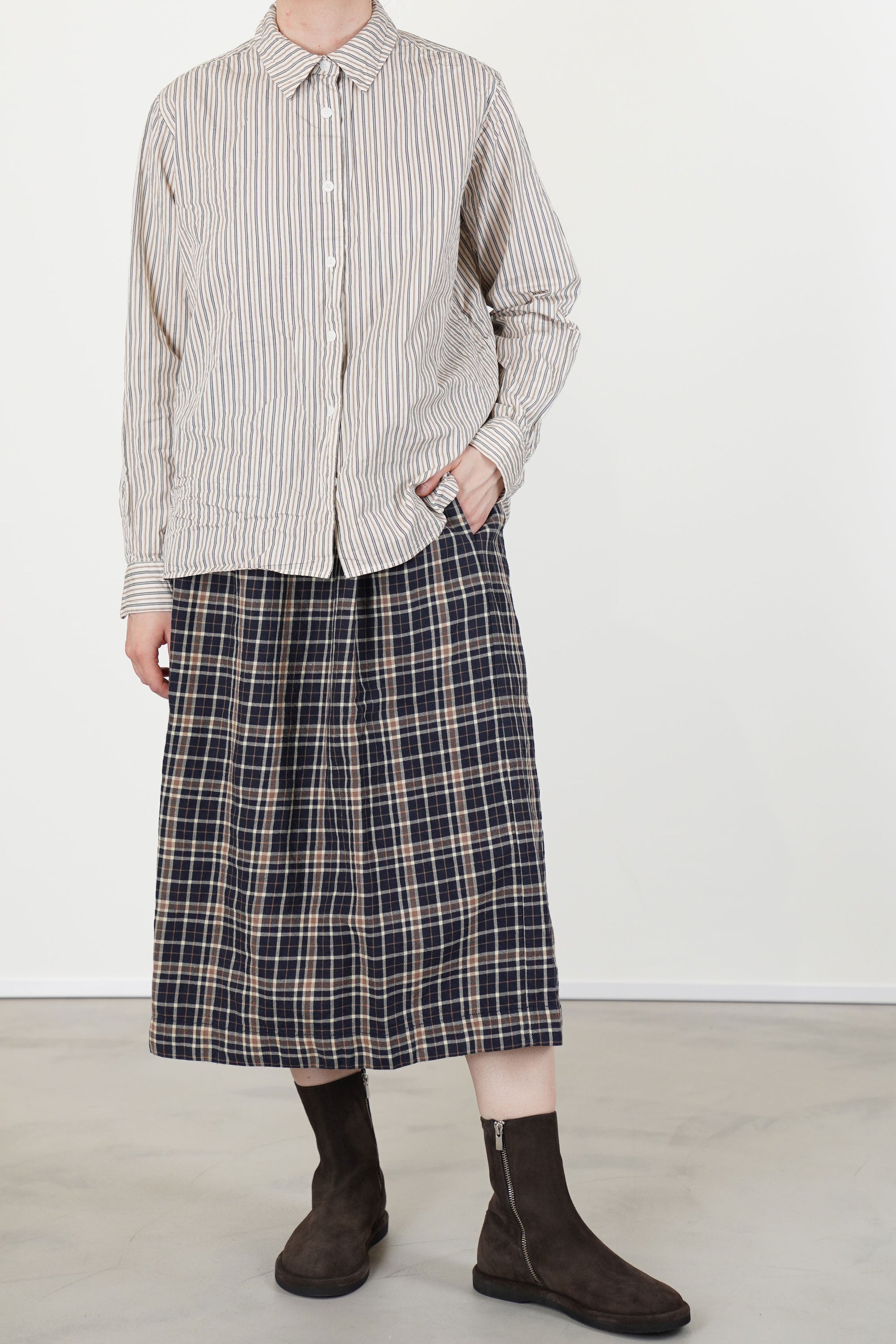 simple skirt check