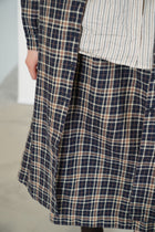 simple skirt check