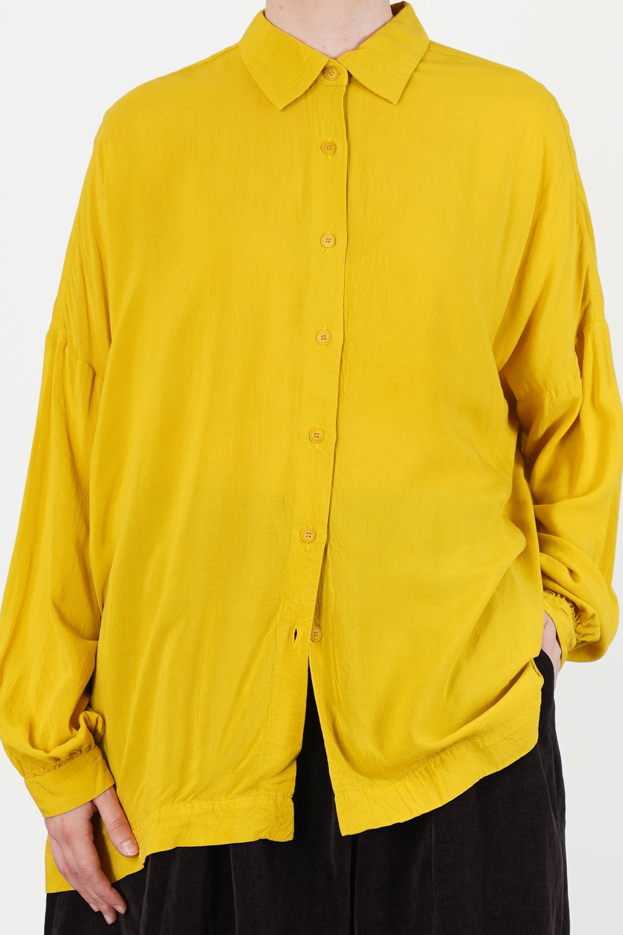 squarbi shirt gold