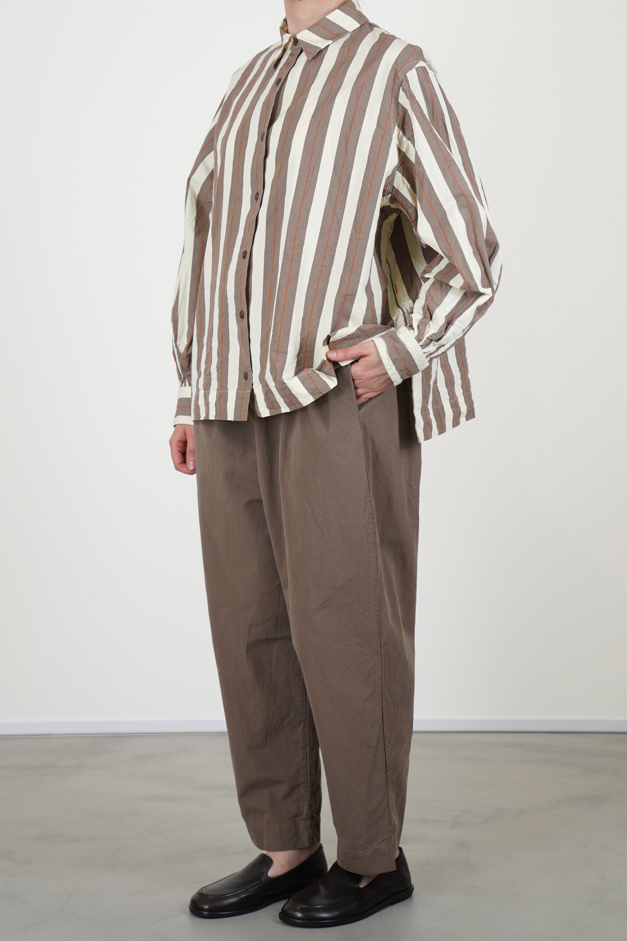 tippy pant clay