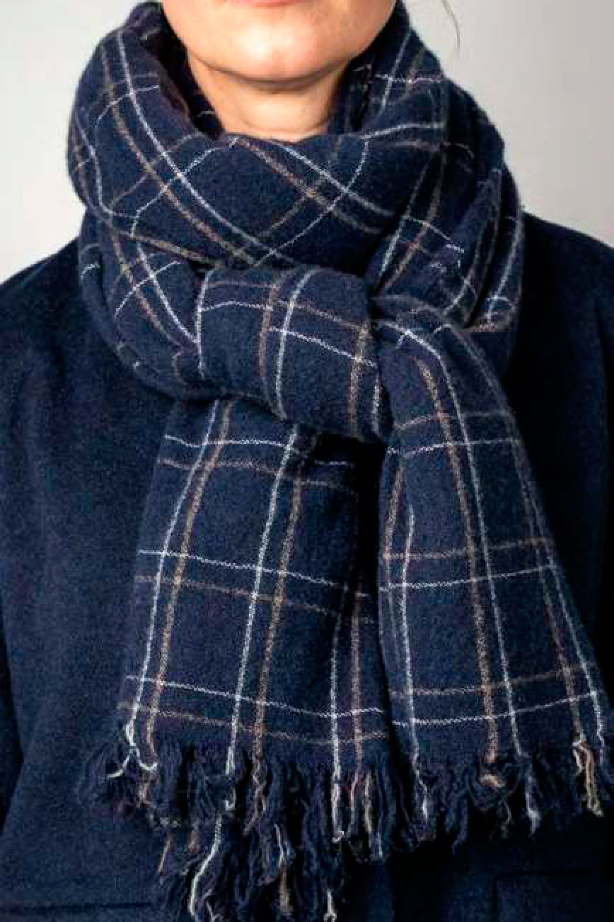 handwashed slow cashmere scarf quadro ink