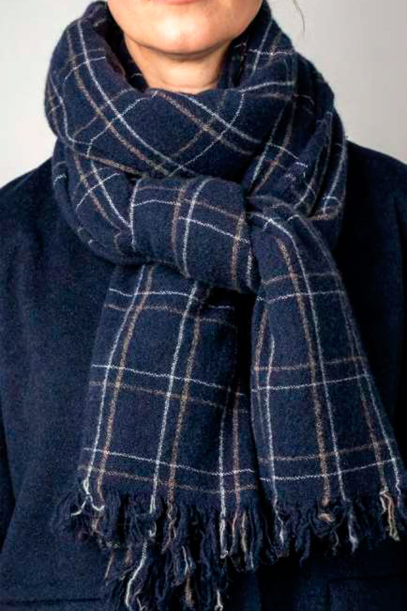 handwashed slow cashmere scarf quadro ink