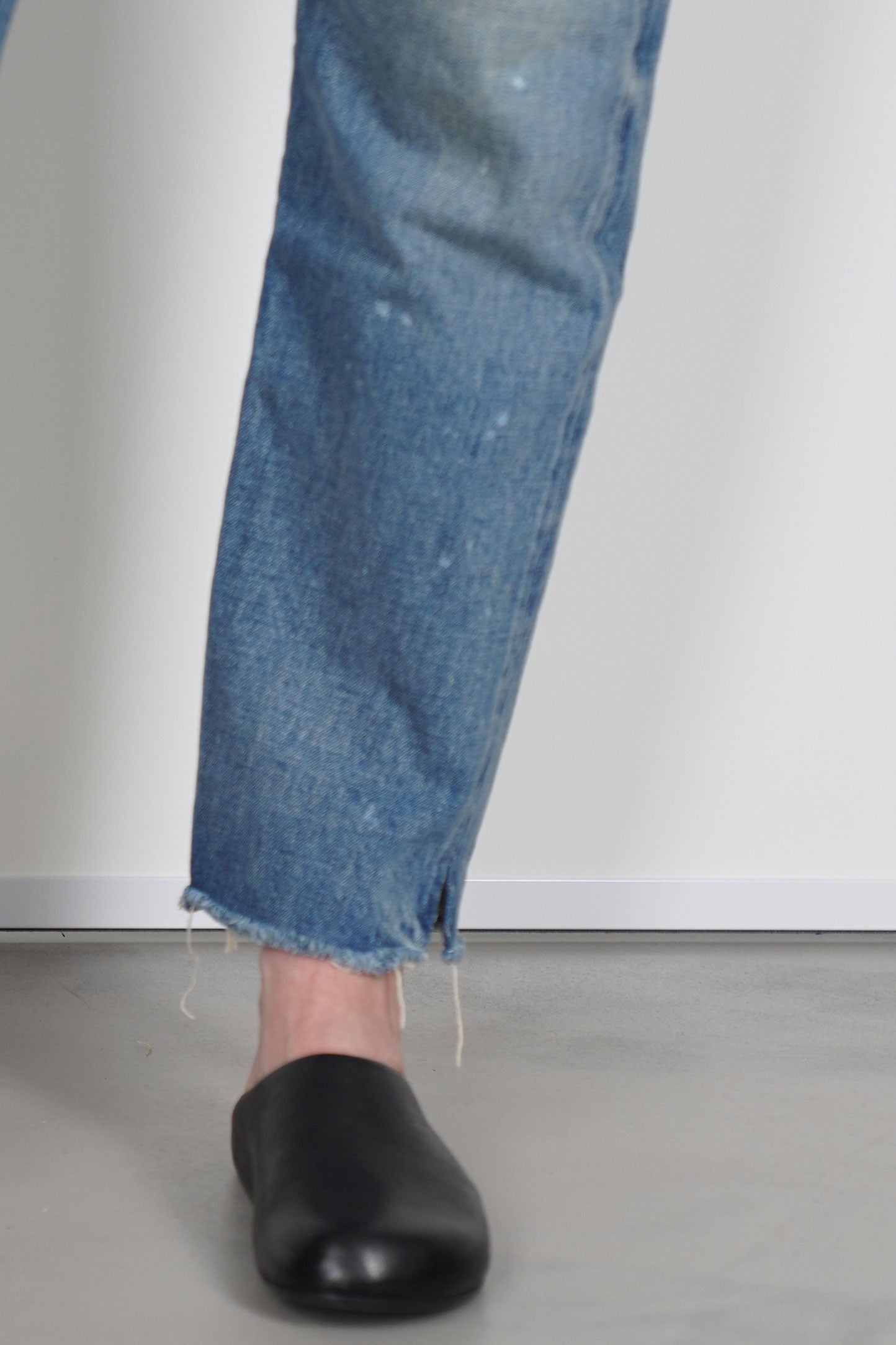 cs41-wp07 selvedge denim used ankle cut medium distress