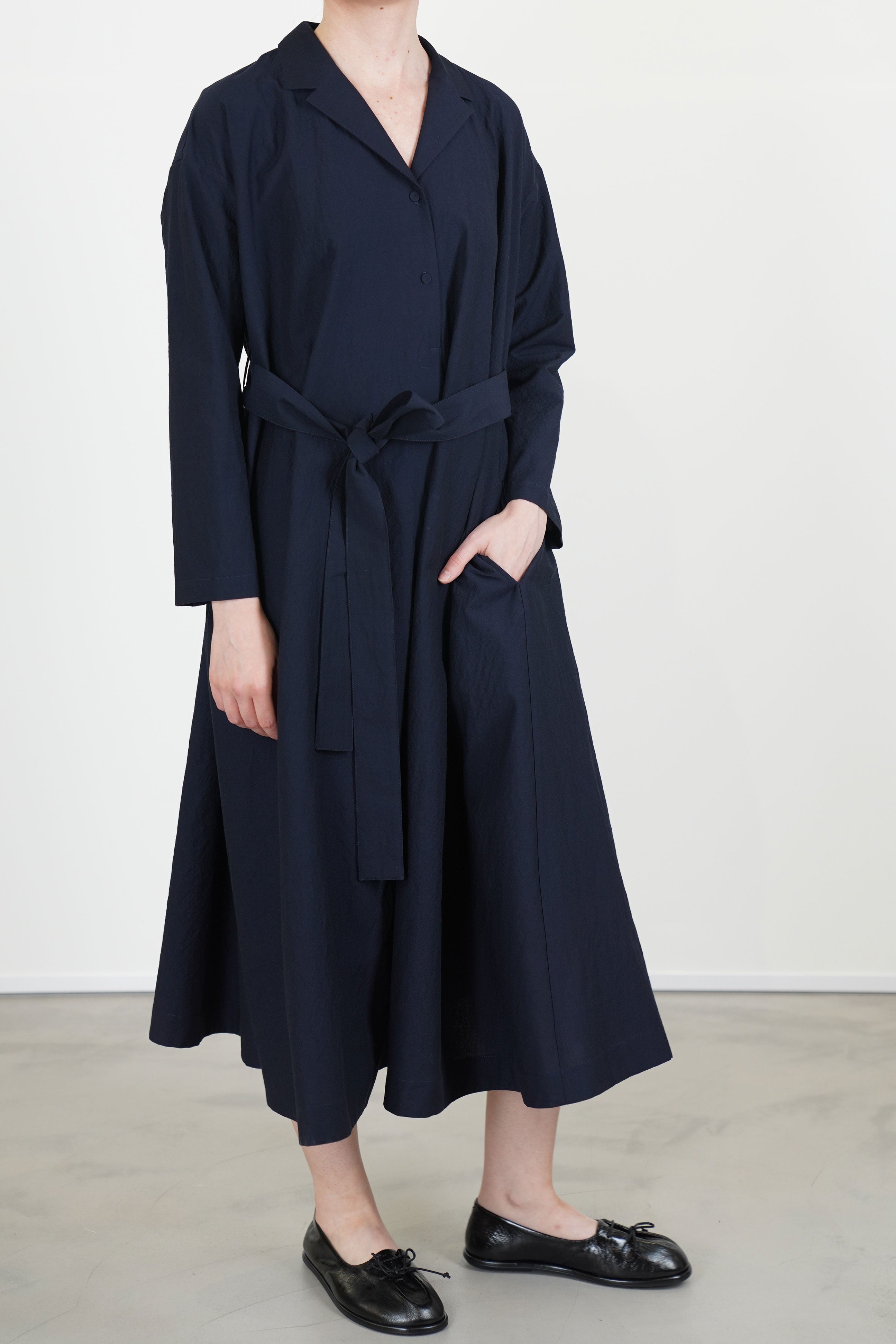 école de curiosités: parisian craftsmanship & timeless essentials