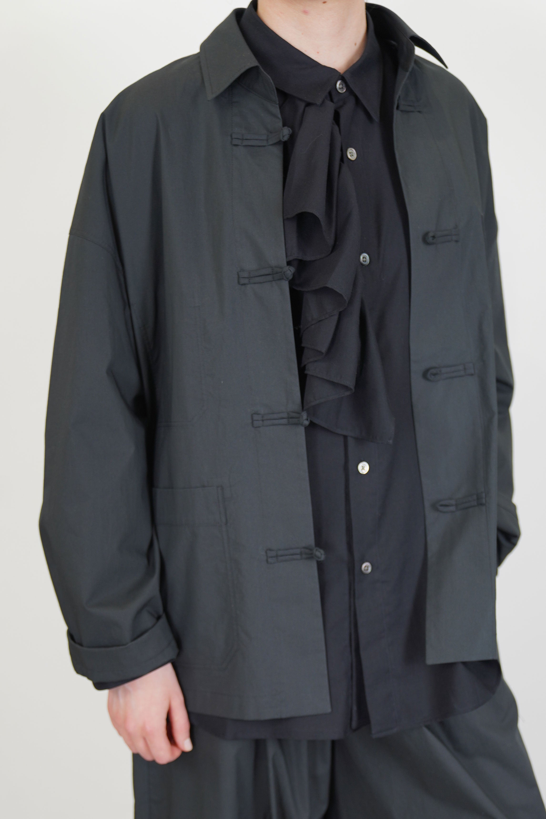 école de curiosités: parisian craftsmanship & timeless essentials