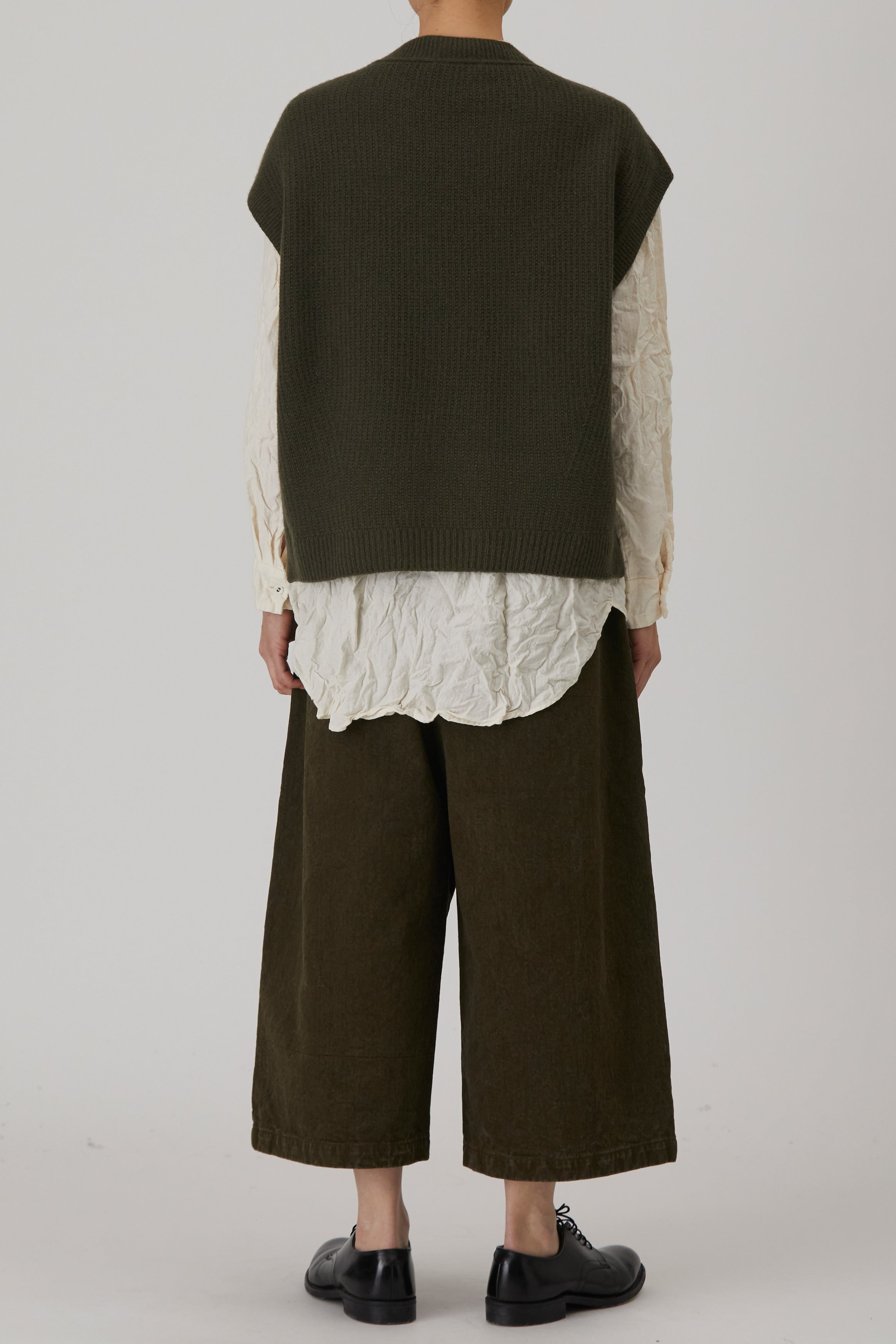 sleeveless vest wool cashmere khaki