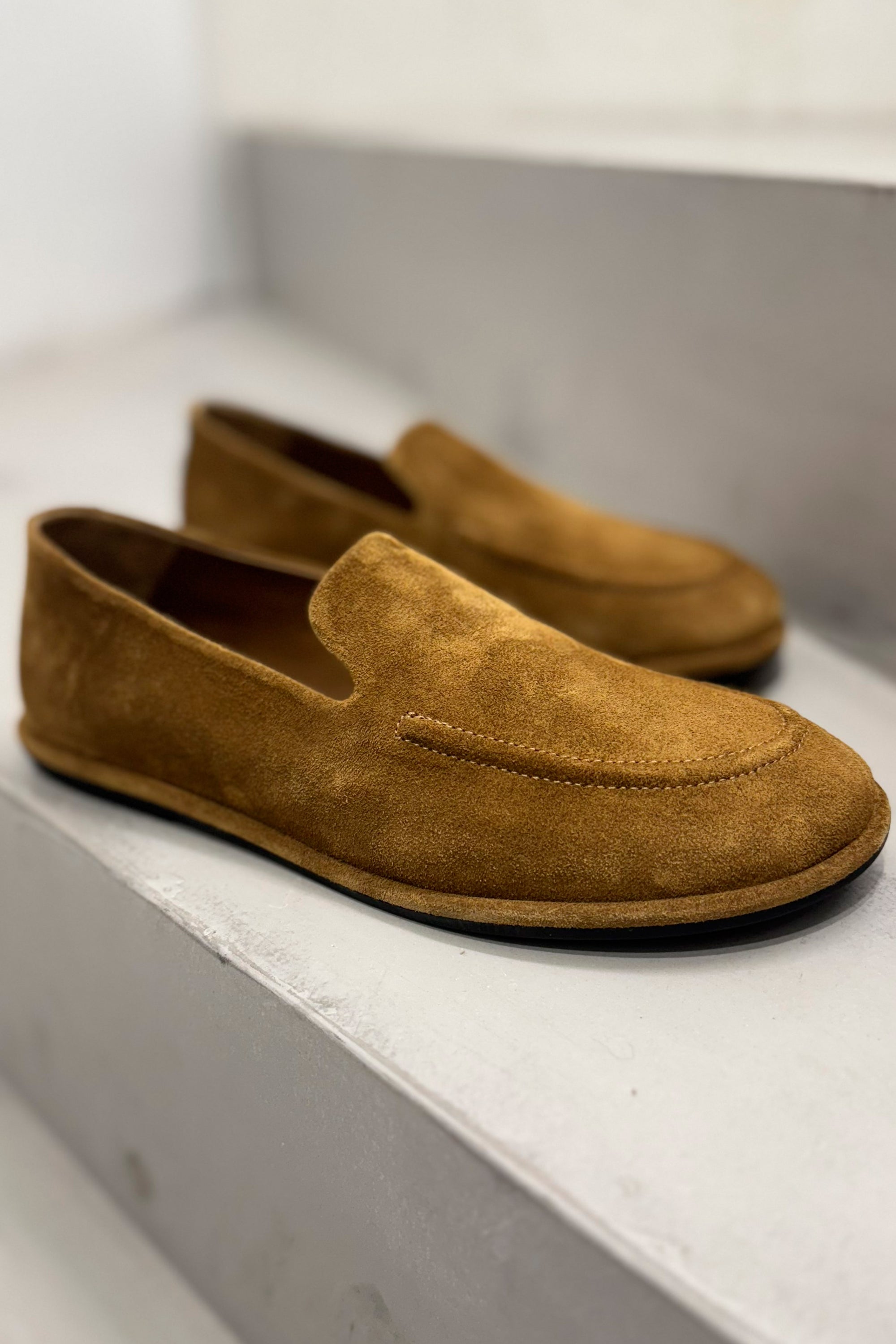 mienne 101 loafers suede birra