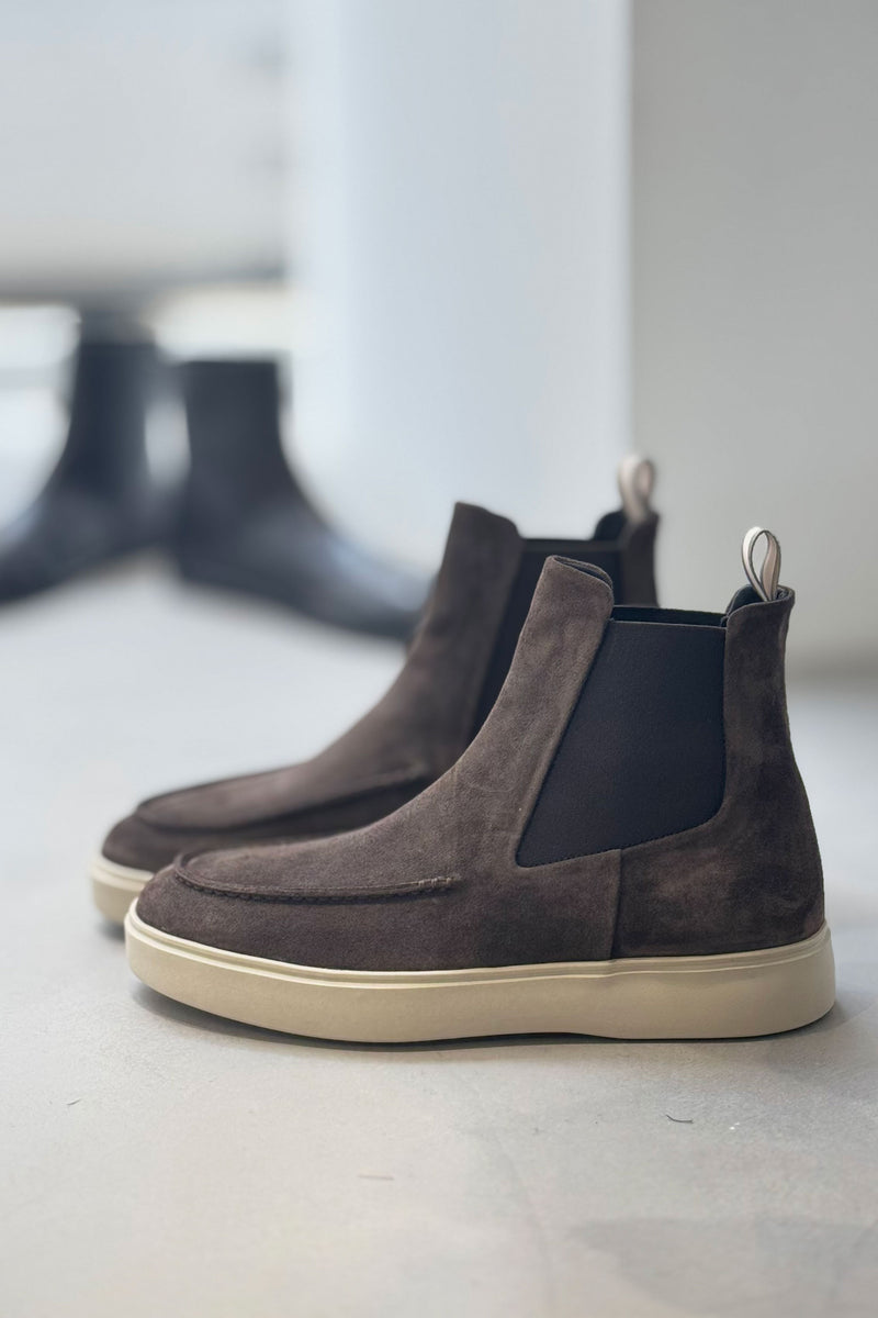 Officine Creative Frame 107 brown suede leather boots handcrafted in Italy with lightweight EVA soles and elastic side panels for easy fit