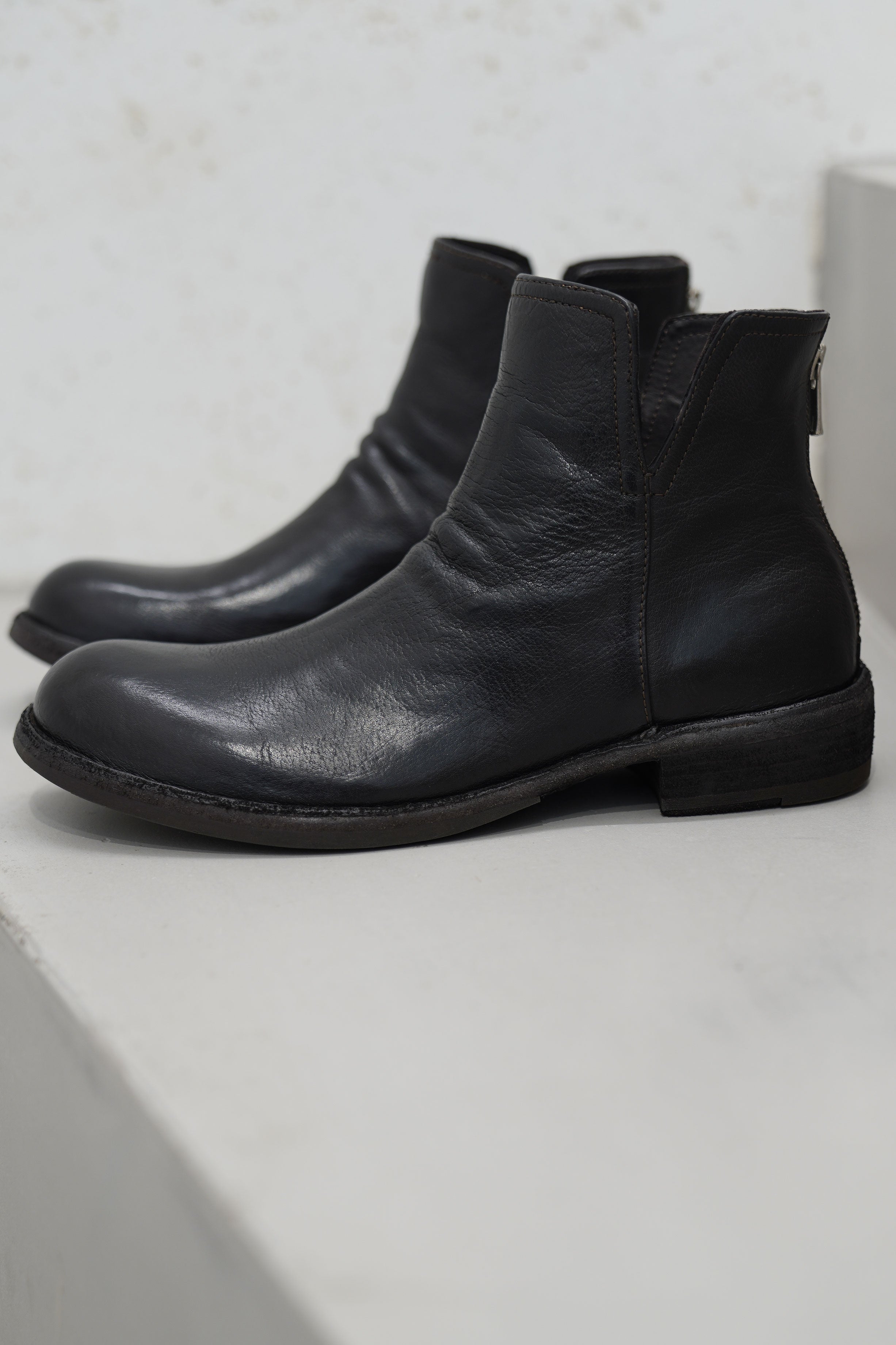 legrand 169 leather zipped boots ebony