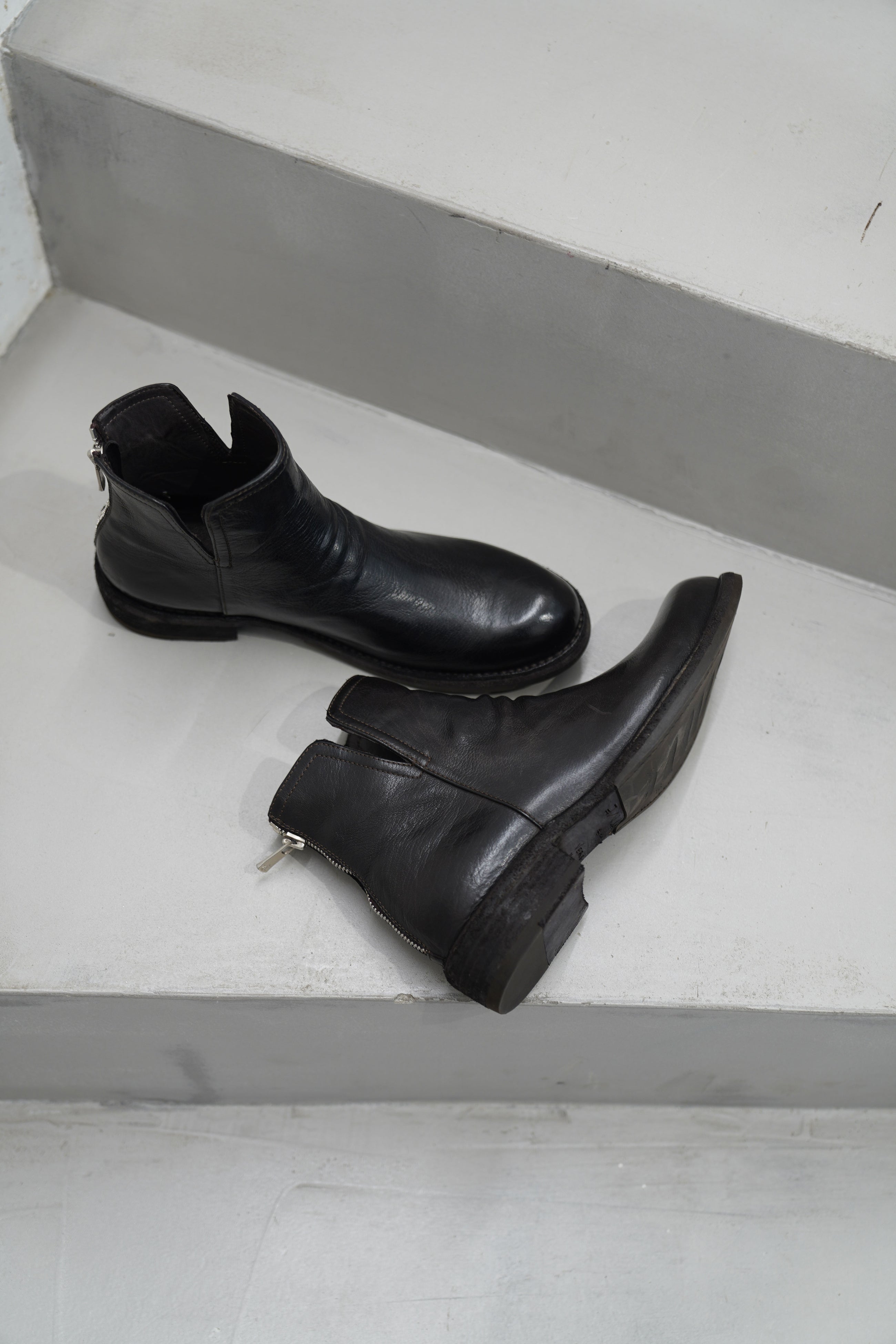 legrand 169 leather zipped boots ebony