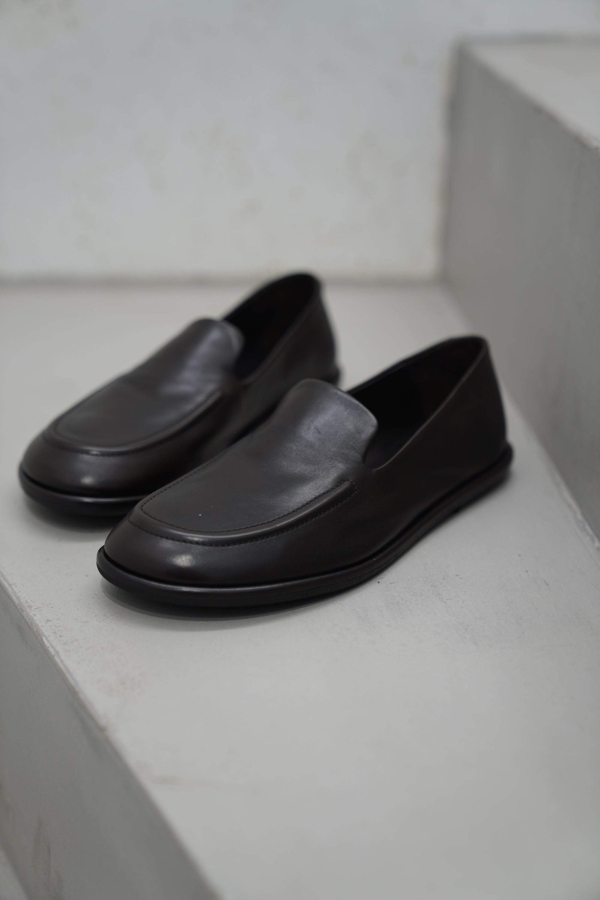 mienne 101 leather loafers brown