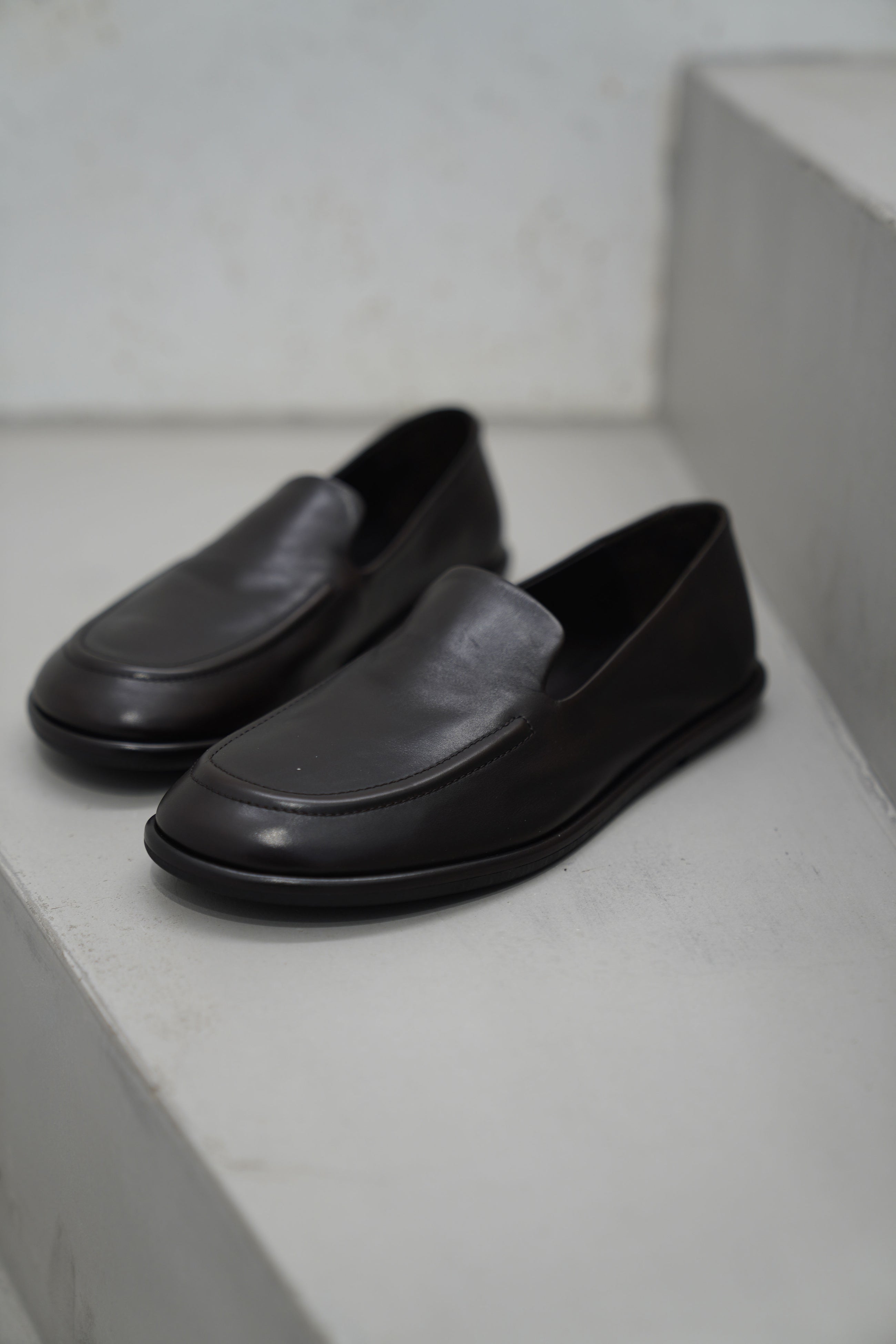 mienne 101 leather loafers brown