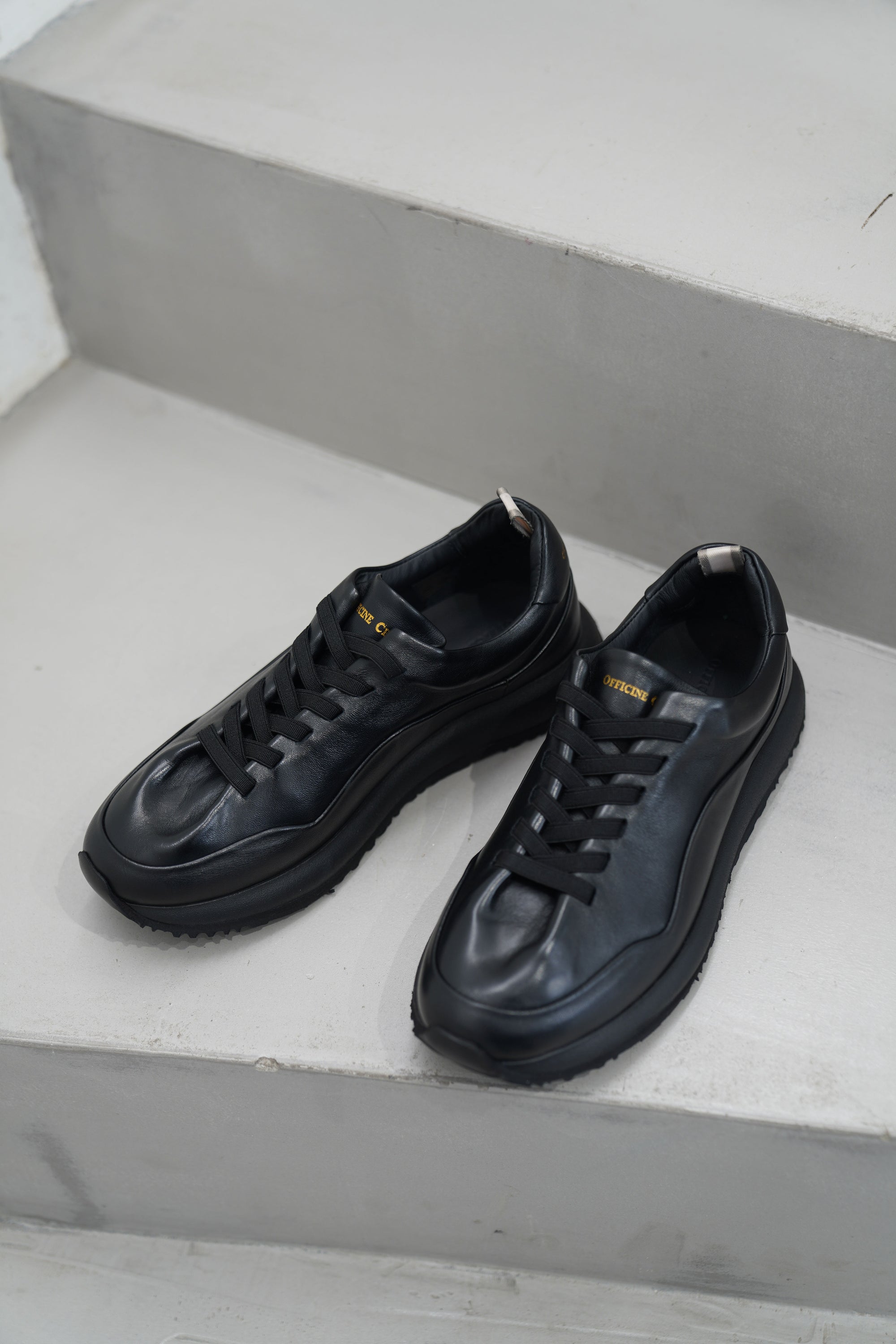 papel 101 leather sneakers tonal black