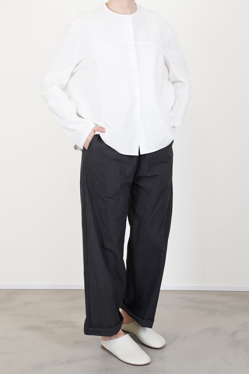 side view of oyuna balance shirt ivory