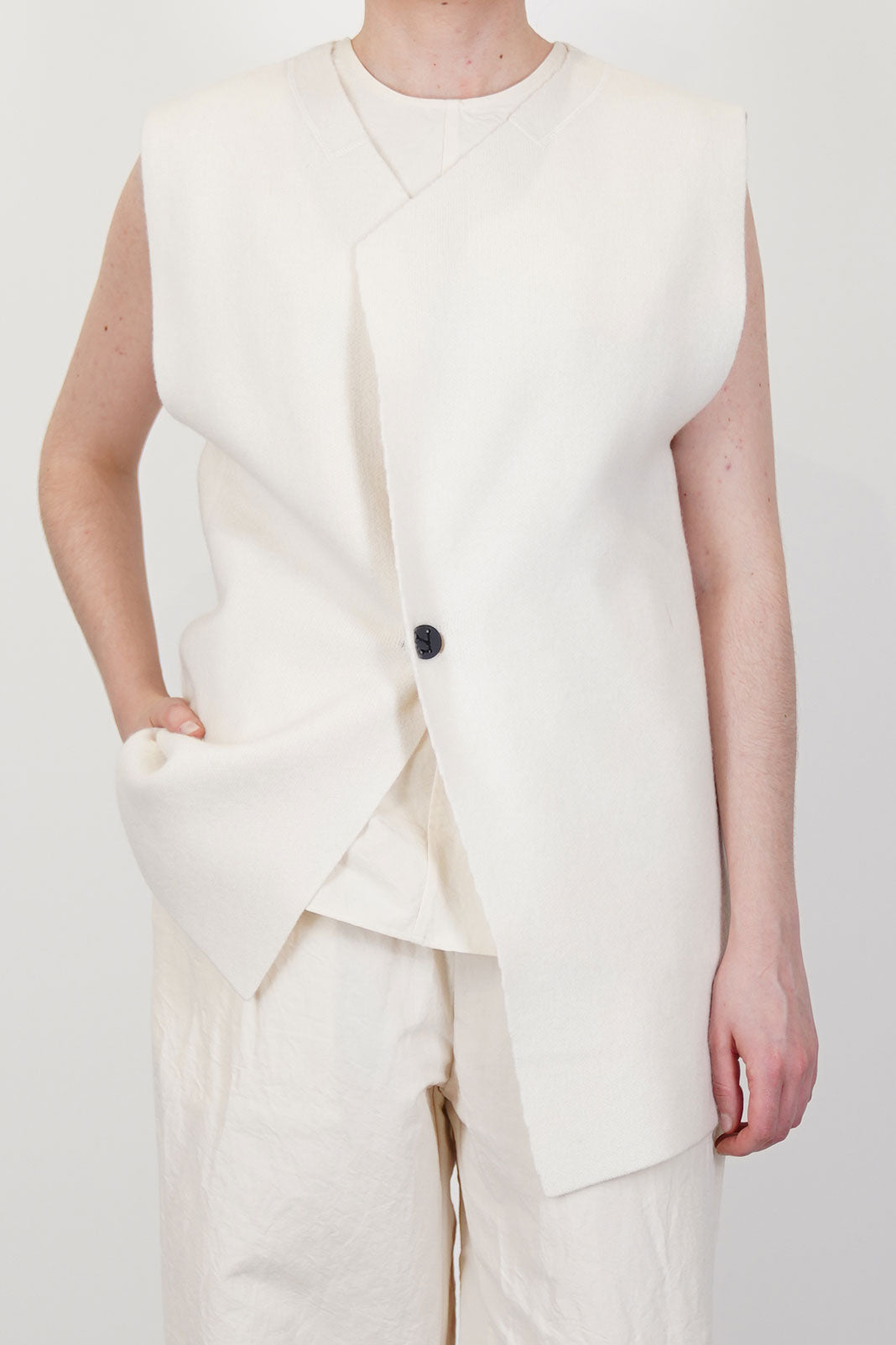 model wearing oyuna moon jacket cashmere ivory