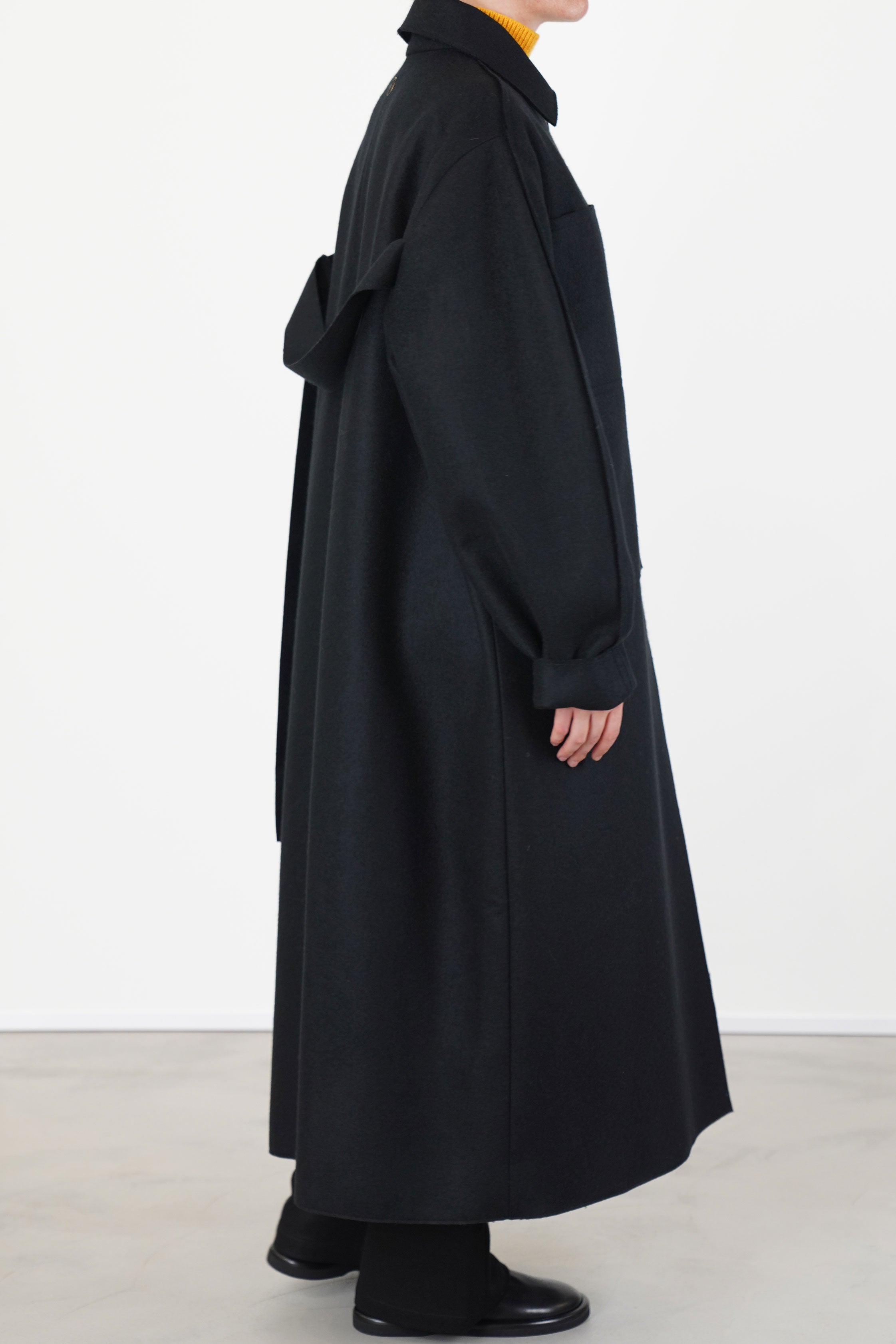 shield coat cashmere black