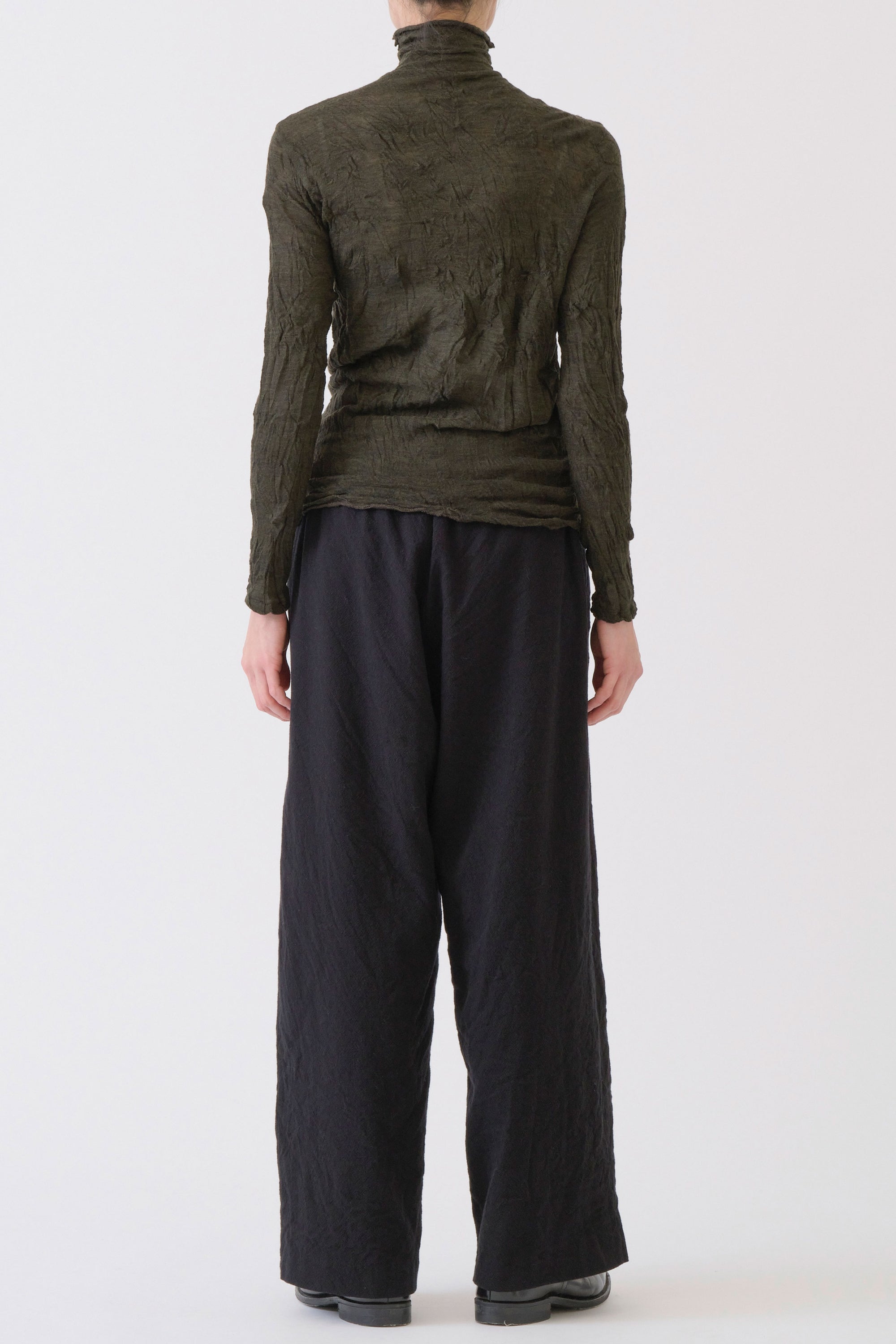 wool gauze crinkle turtleneck khaki